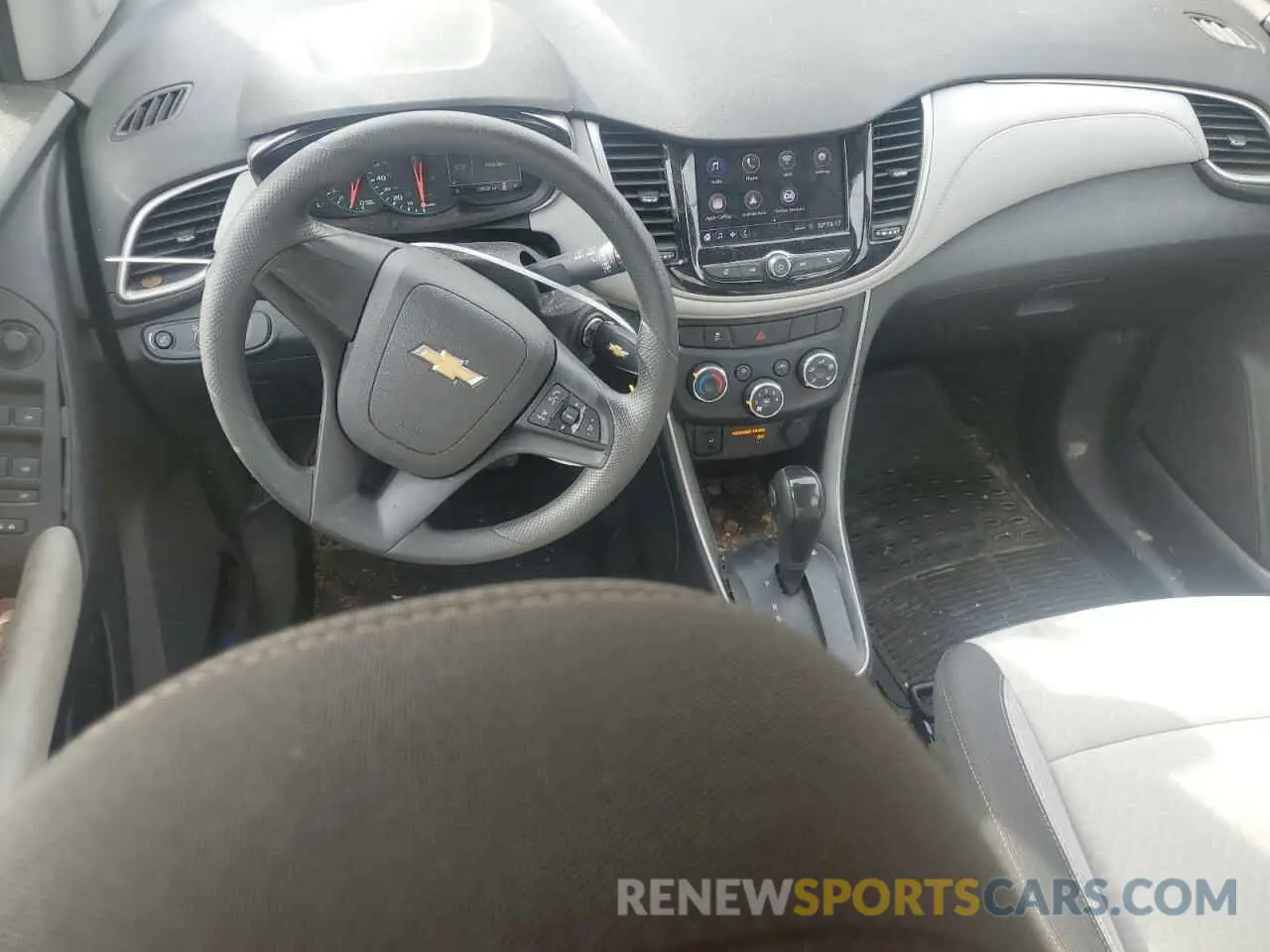 8 Photograph of a damaged car 3GNCJKSB5LL122534 CHEVROLET TRAX 2020