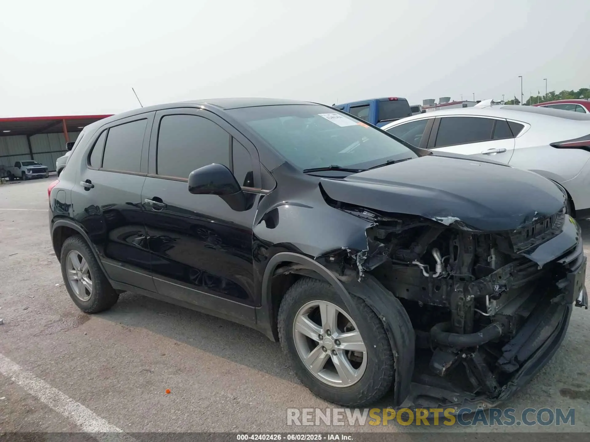 13 Photograph of a damaged car 3GNCJKSB5LL122632 CHEVROLET TRAX 2020