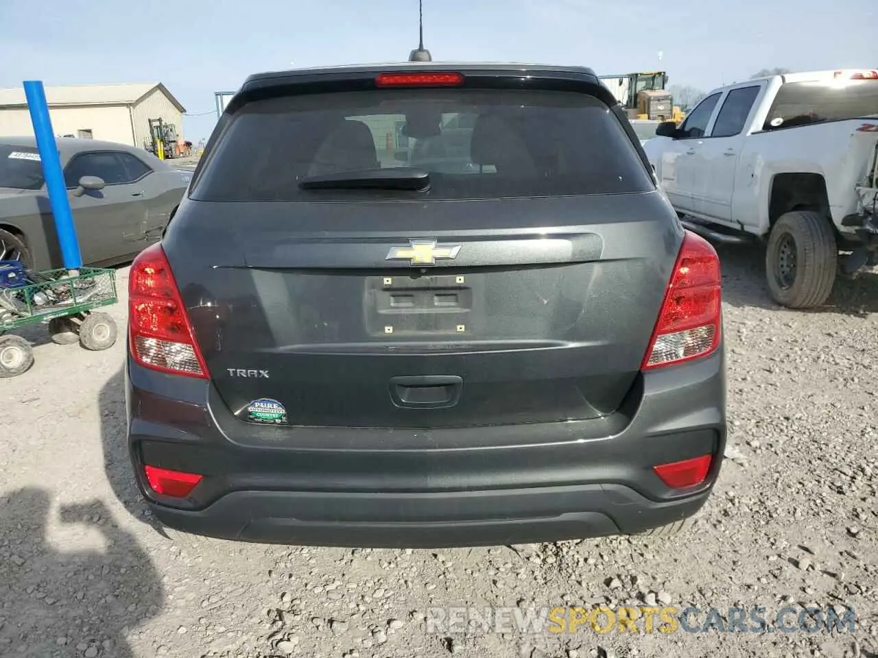 6 Photograph of a damaged car 3GNCJKSB5LL184273 CHEVROLET TRAX 2020