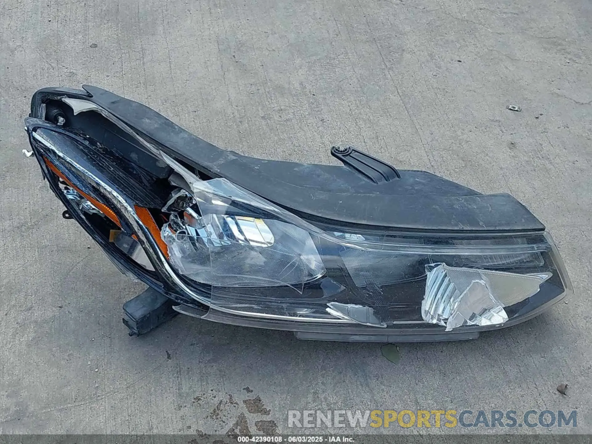 12 Photograph of a damaged car 3GNCJKSB5LL248117 CHEVROLET TRAX 2020