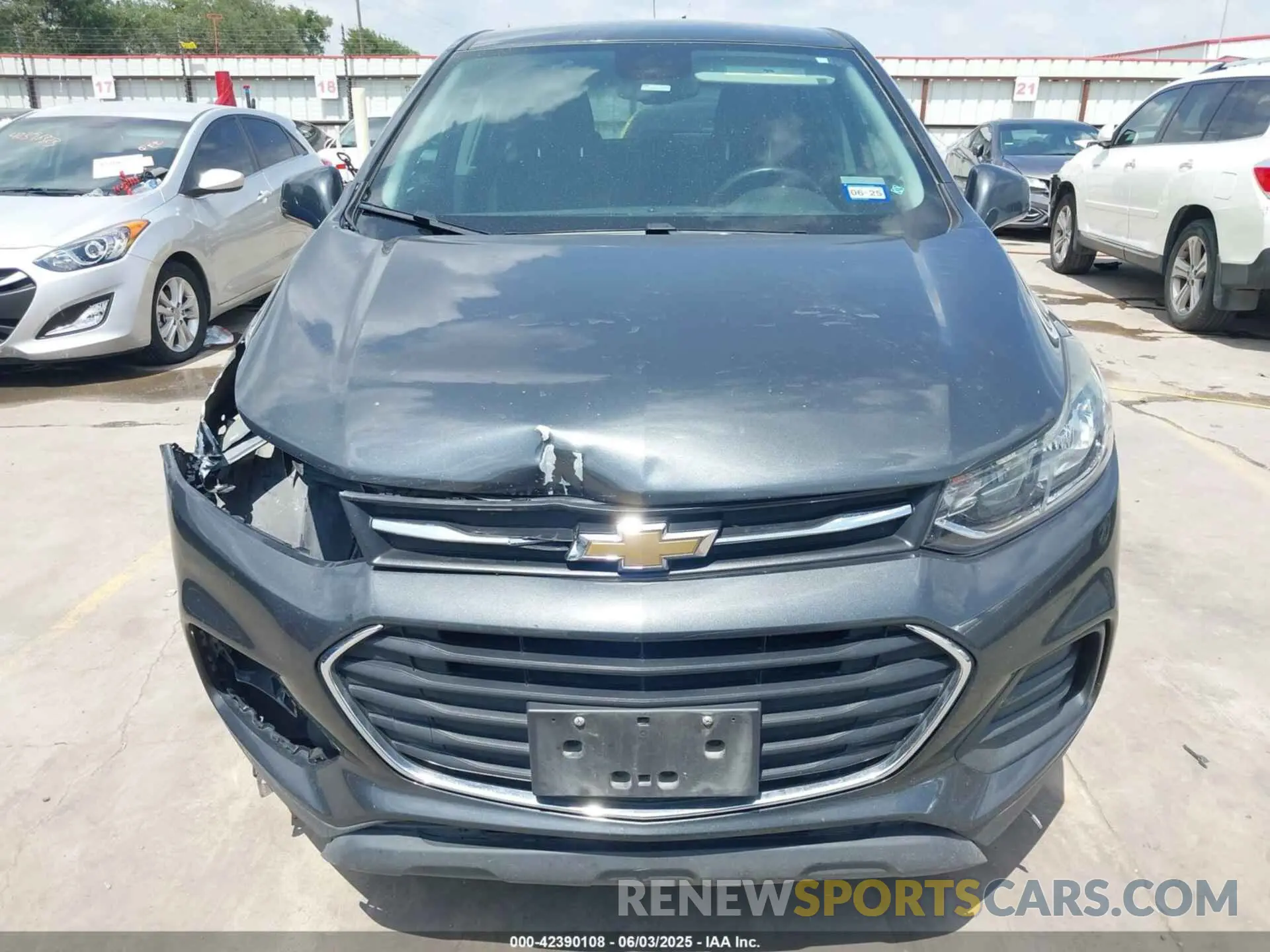 13 Photograph of a damaged car 3GNCJKSB5LL248117 CHEVROLET TRAX 2020