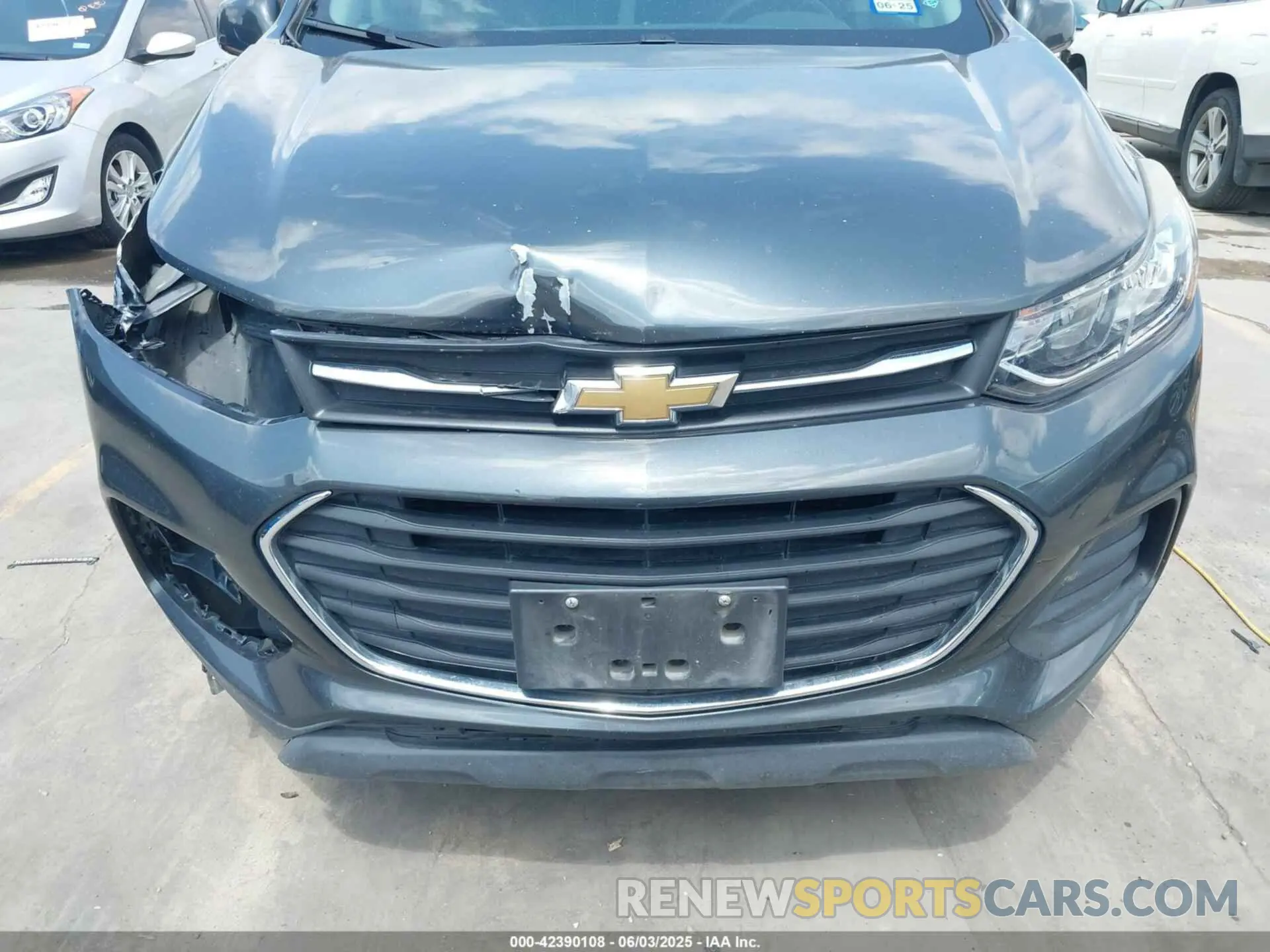 6 Photograph of a damaged car 3GNCJKSB5LL248117 CHEVROLET TRAX 2020