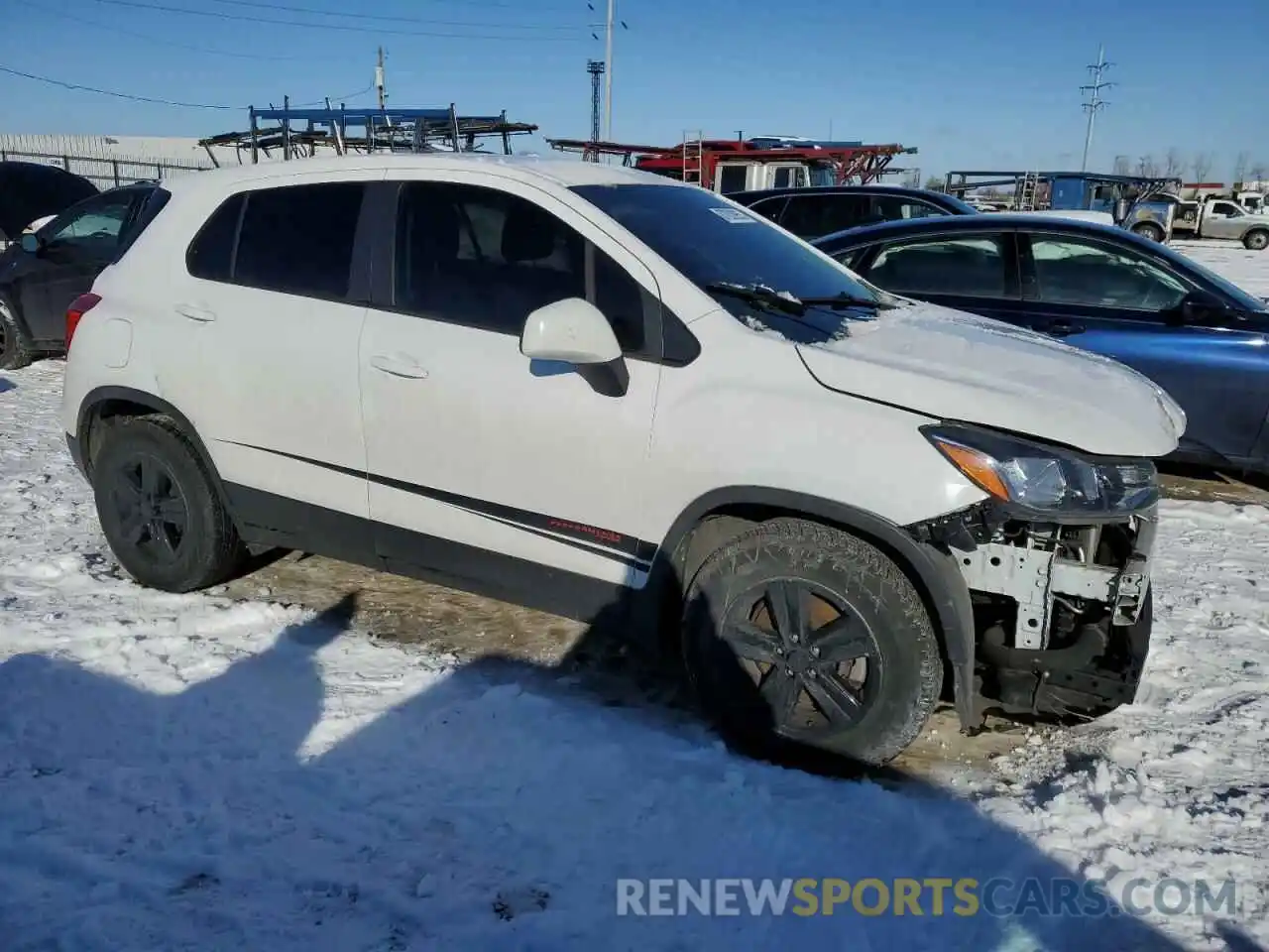 4 Photograph of a damaged car 3GNCJKSB5LL292618 CHEVROLET TRAX 2020