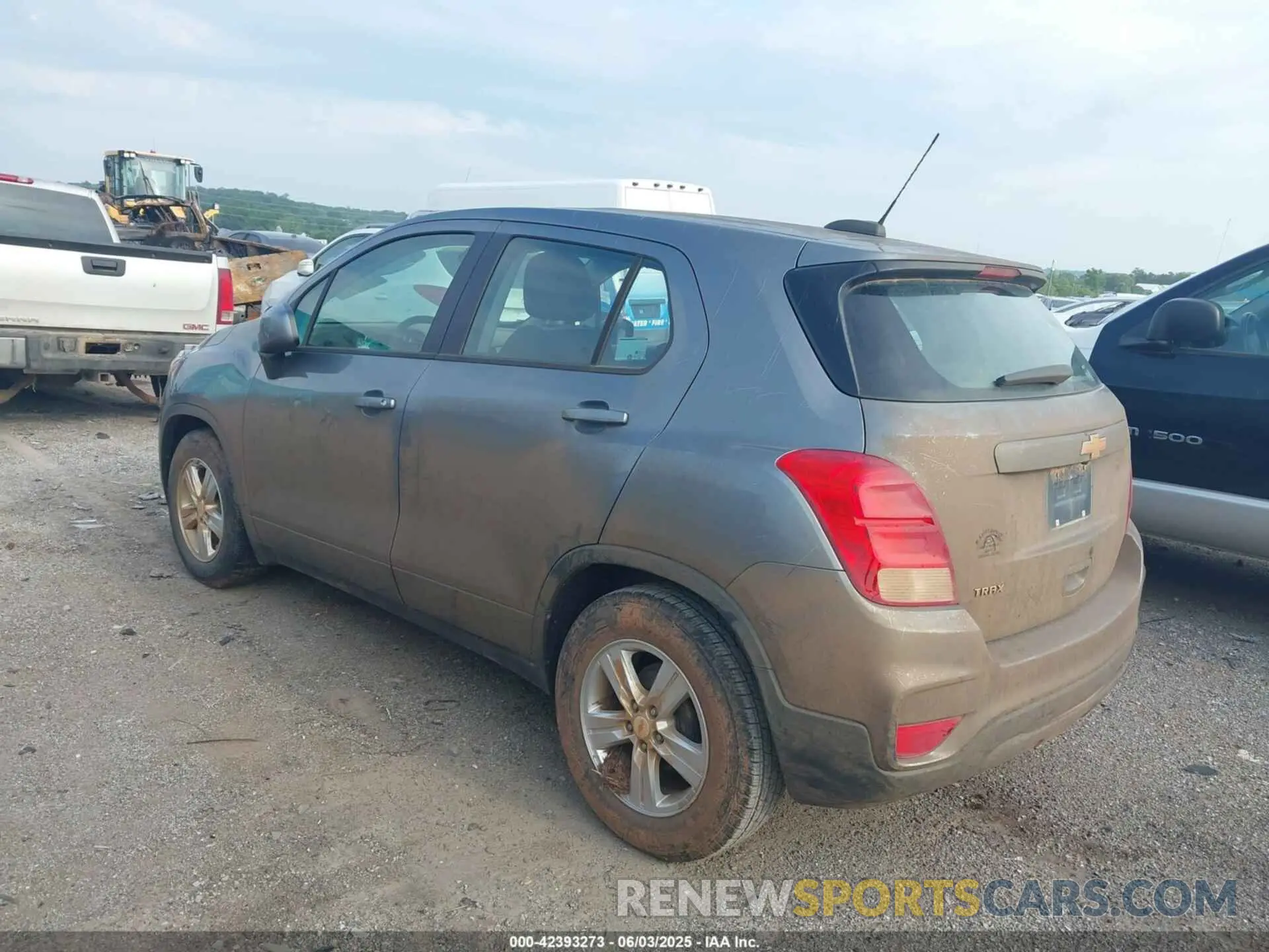 3 Photograph of a damaged car 3GNCJKSB6LL205356 CHEVROLET TRAX 2020