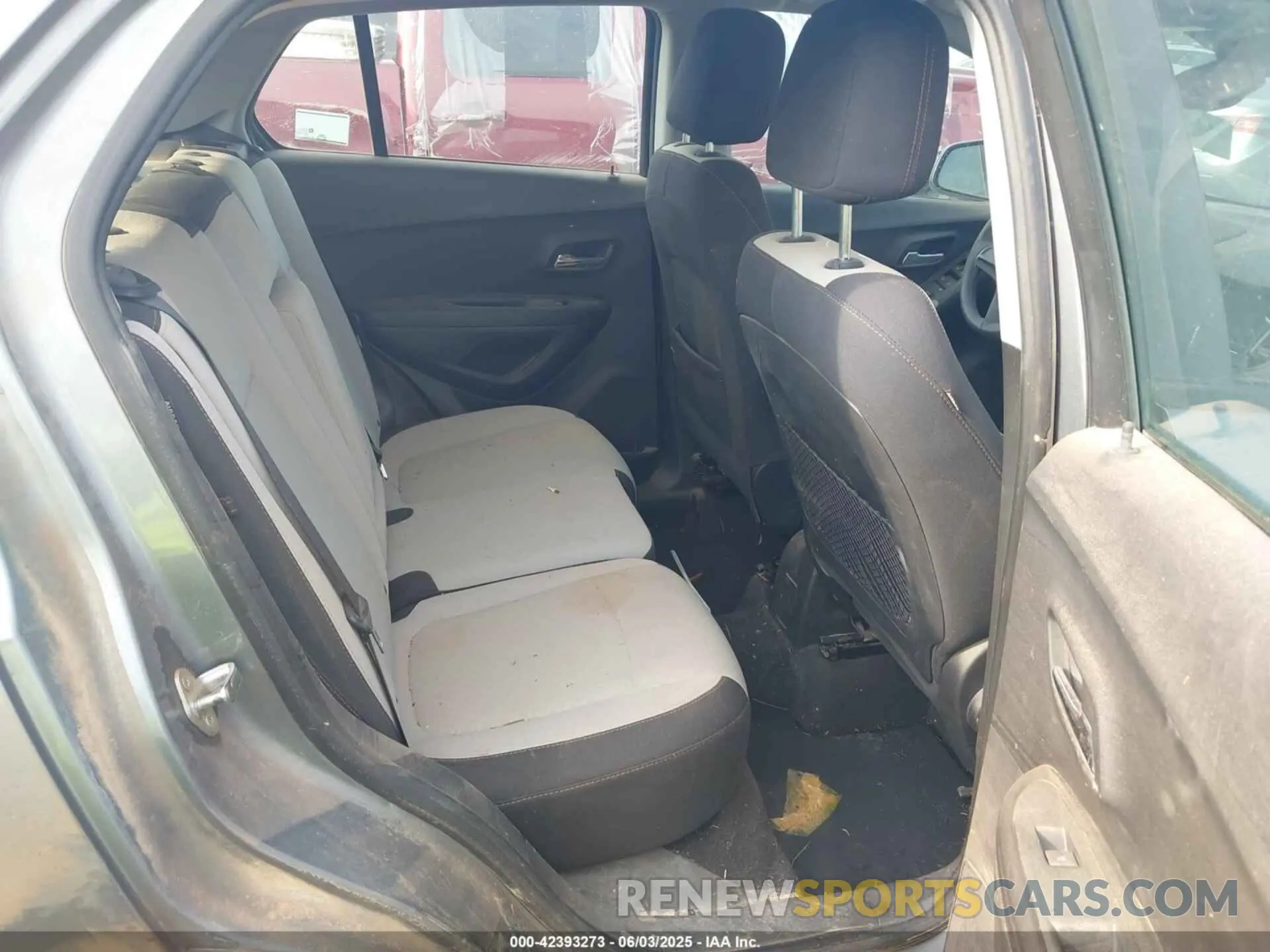 8 Photograph of a damaged car 3GNCJKSB6LL205356 CHEVROLET TRAX 2020