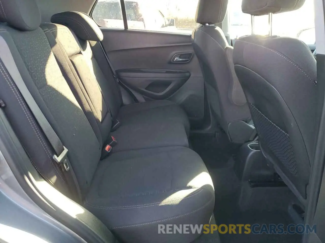 11 Photograph of a damaged car 3GNCJKSB6LL247381 CHEVROLET TRAX 2020