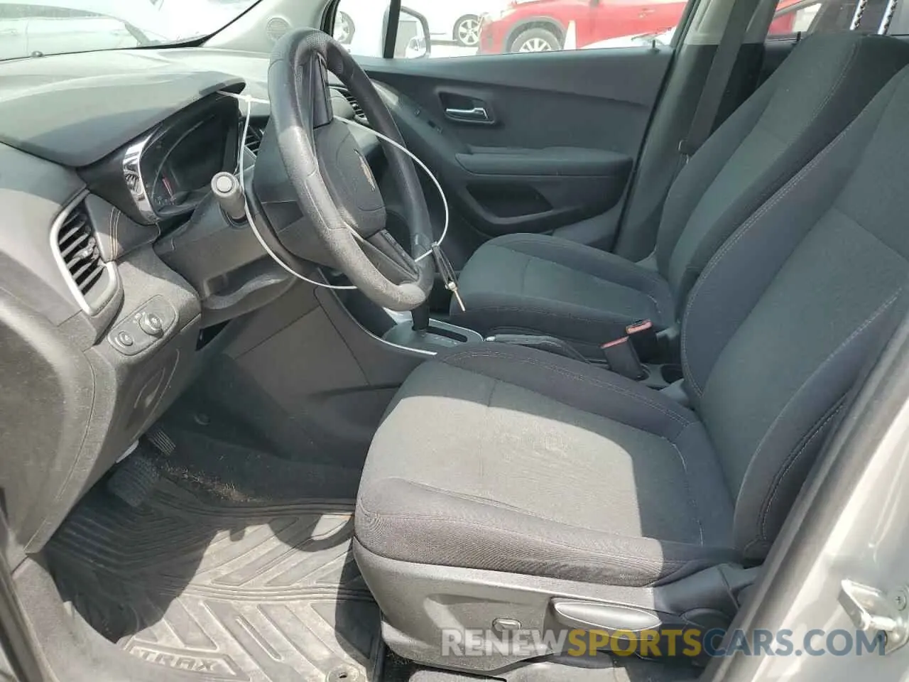 7 Photograph of a damaged car 3GNCJKSB6LL296323 CHEVROLET TRAX 2020