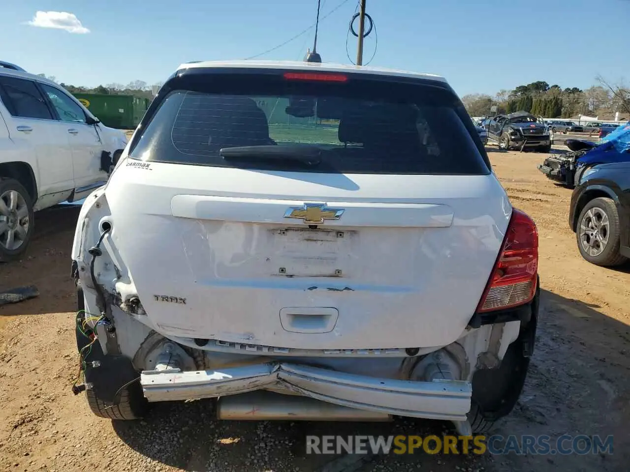 6 Photograph of a damaged car 3GNCJKSB6LL313864 CHEVROLET TRAX 2020