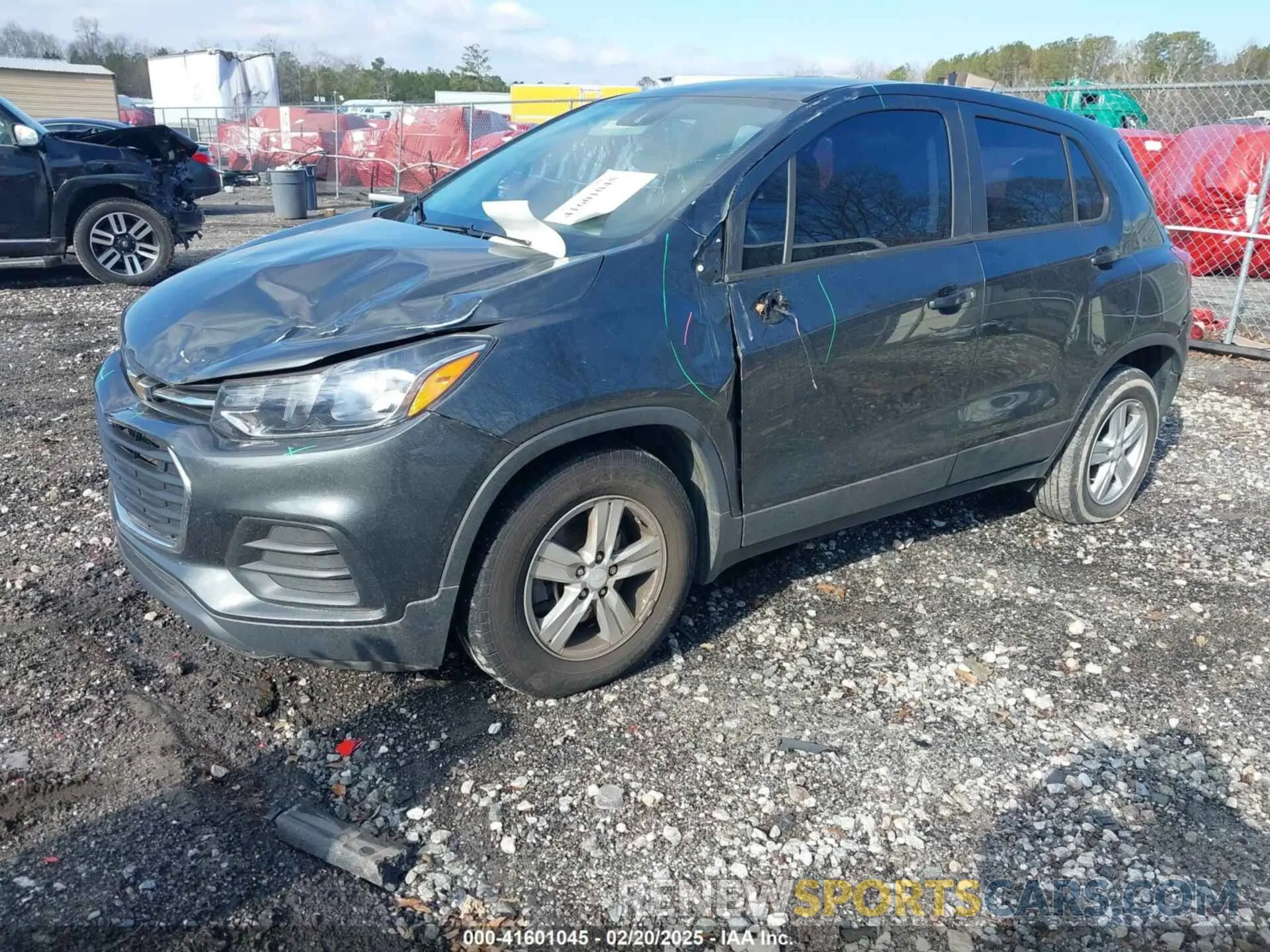 2 Photograph of a damaged car 3GNCJKSB7LL126262 CHEVROLET TRAX 2020