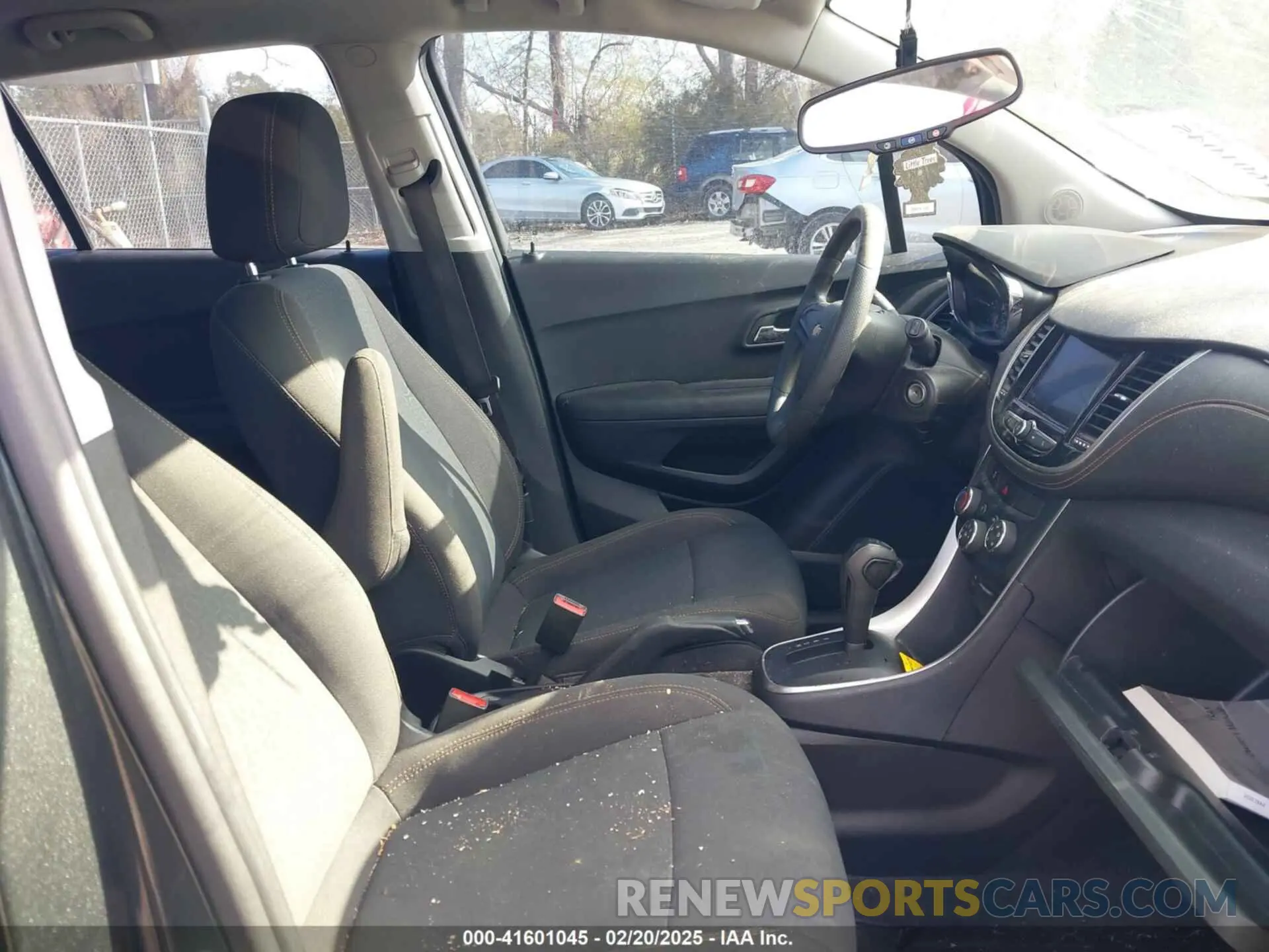 5 Photograph of a damaged car 3GNCJKSB7LL126262 CHEVROLET TRAX 2020