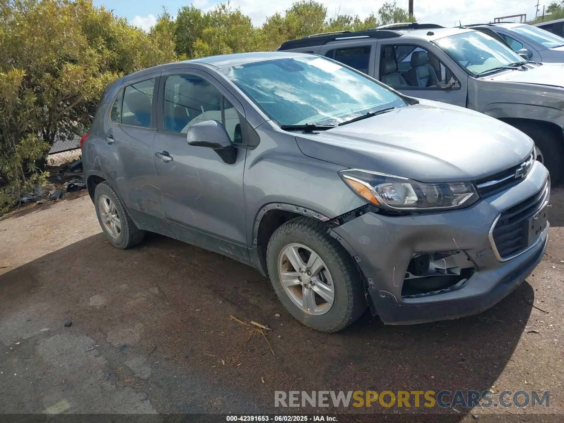 1 Photograph of a damaged car 3GNCJKSB7LL154143 CHEVROLET TRAX 2020