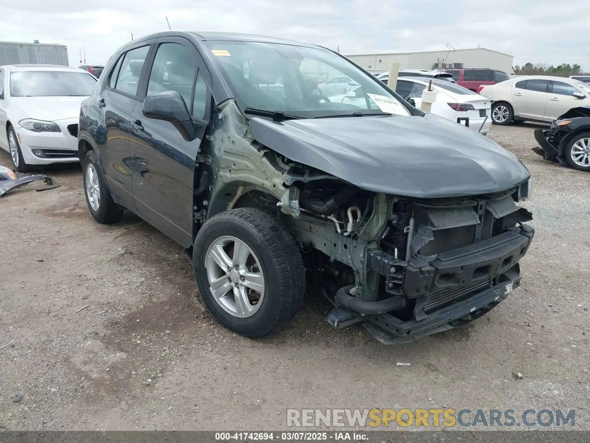 1 Photograph of a damaged car 3GNCJKSB7LL171718 CHEVROLET TRAX 2020