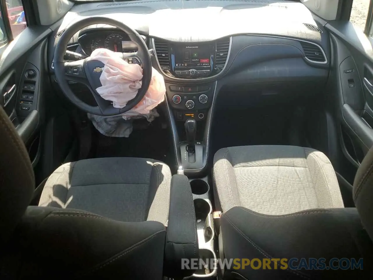8 Photograph of a damaged car 3GNCJKSB8LL109616 CHEVROLET TRAX 2020
