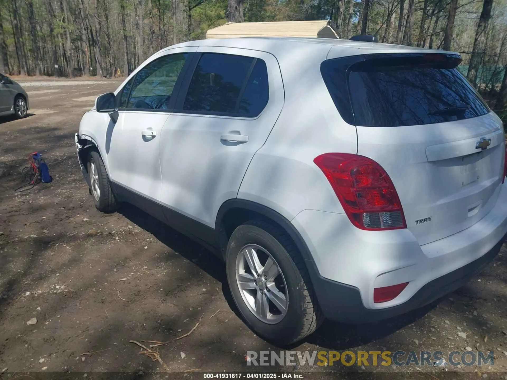 3 Photograph of a damaged car 3GNCJKSB8LL116307 CHEVROLET TRAX 2020
