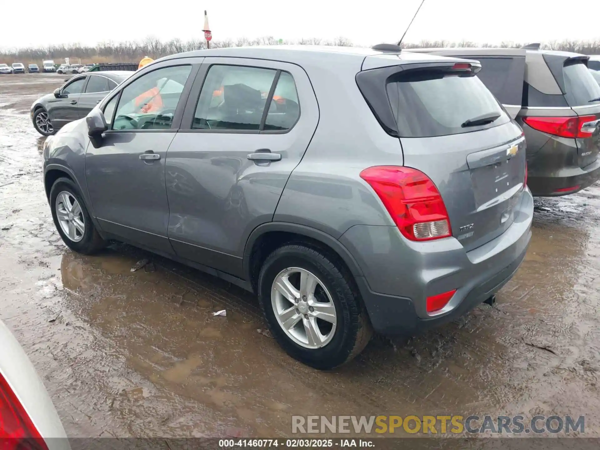 3 Photograph of a damaged car 3GNCJKSB8LL134645 CHEVROLET TRAX 2020