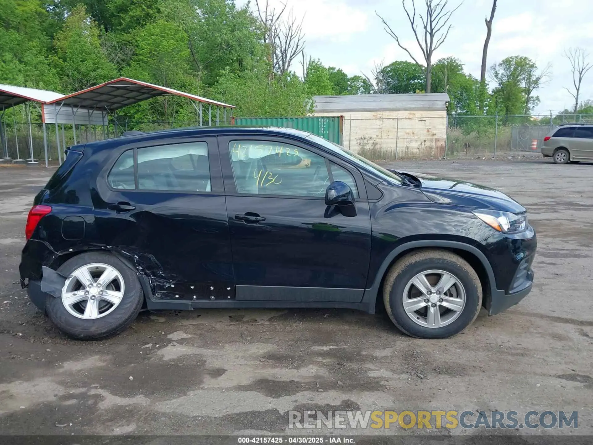13 Photograph of a damaged car 3GNCJKSB8LL226077 CHEVROLET TRAX 2020