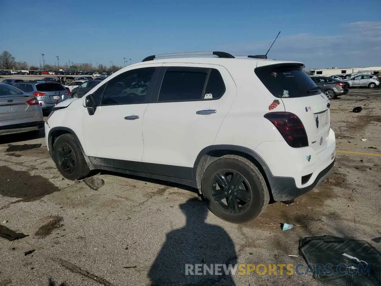 2 Photograph of a damaged car 3GNCJKSB9LL136792 CHEVROLET TRAX 2020