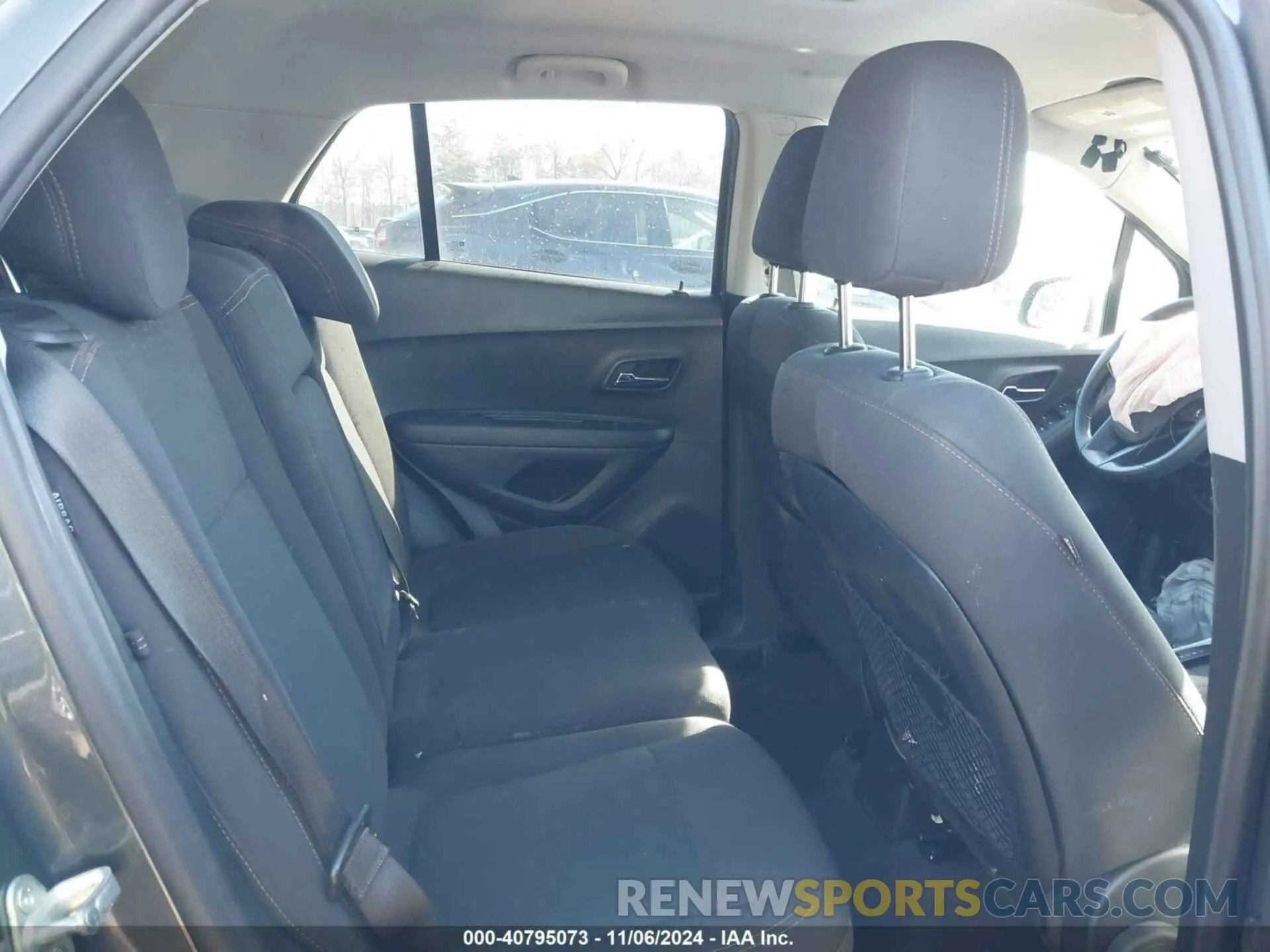 8 Photograph of a damaged car 3GNCJKSB9LL151440 CHEVROLET TRAX 2020