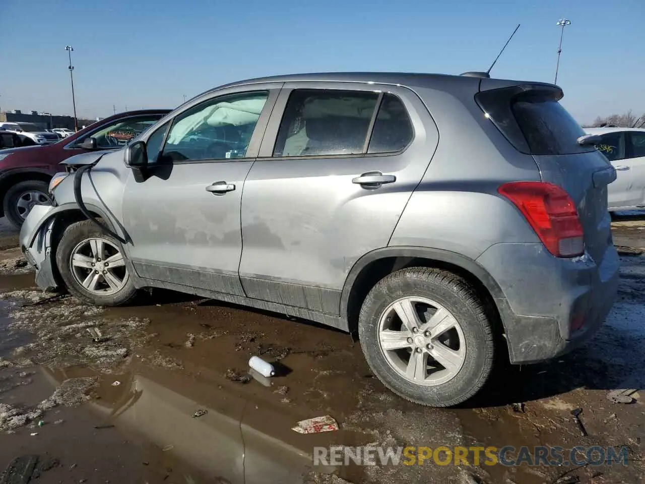 2 Photograph of a damaged car 3GNCJKSB9LL157657 CHEVROLET TRAX 2020