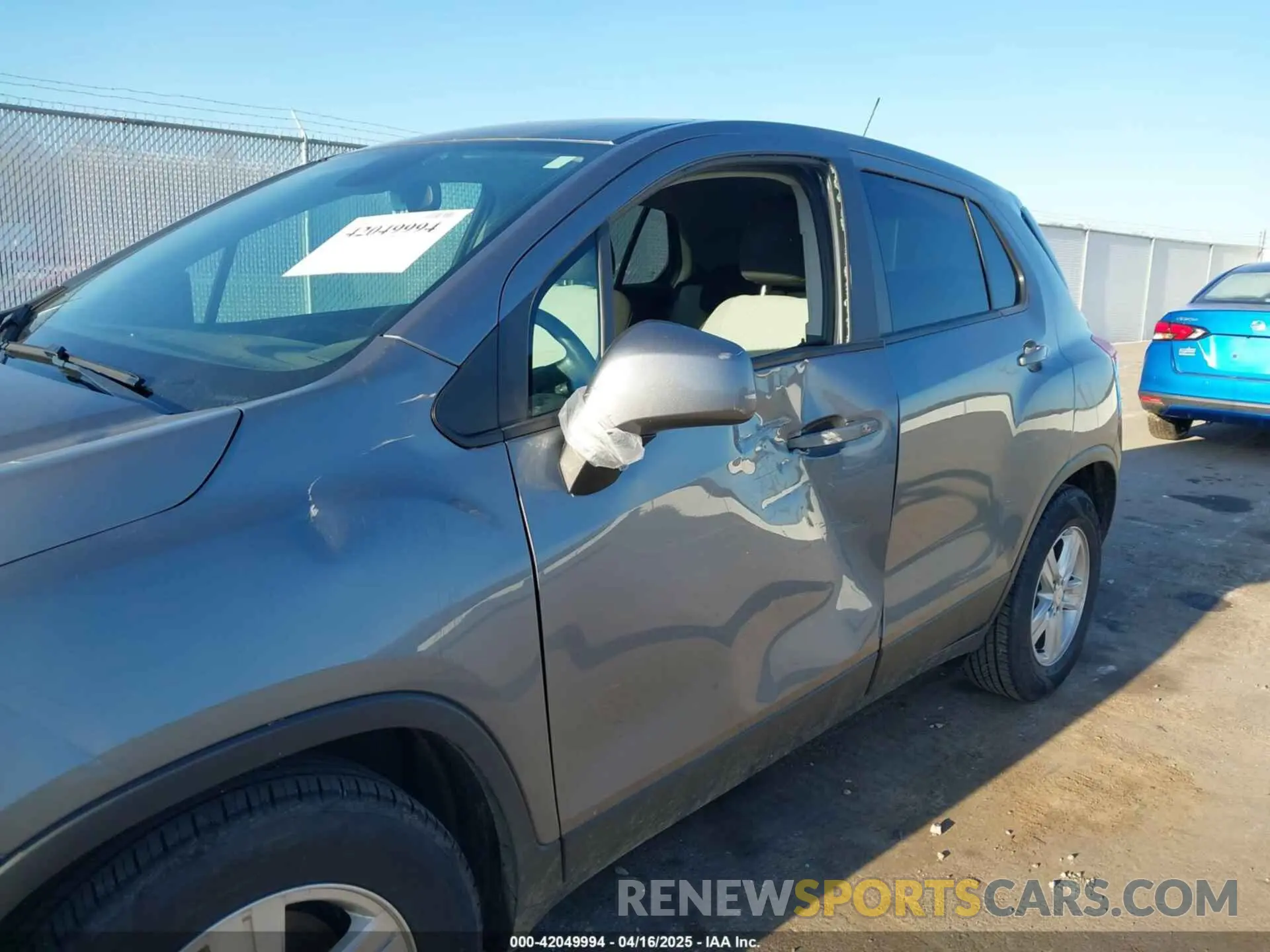 6 Photograph of a damaged car 3GNCJKSB9LL161174 CHEVROLET TRAX 2020