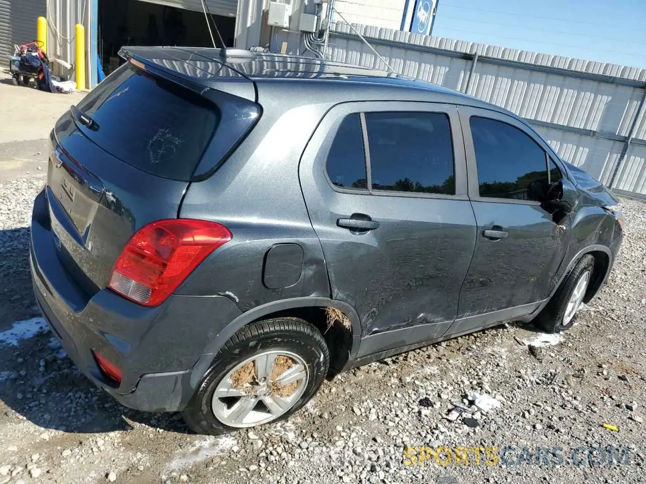 3 Photograph of a damaged car 3GNCJKSB9LL186723 CHEVROLET TRAX 2020