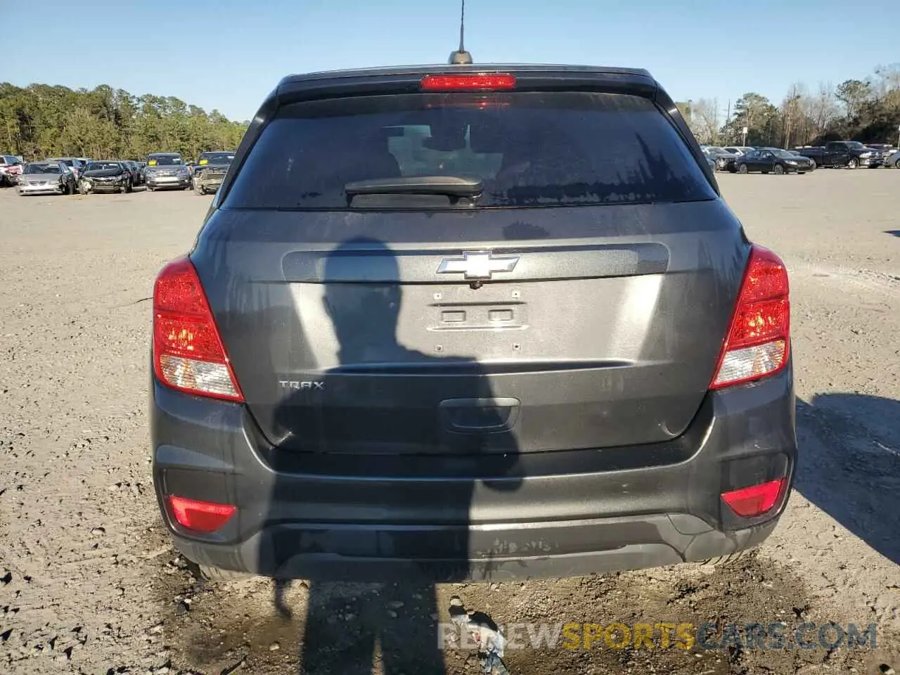6 Photograph of a damaged car 3GNCJKSB9LL190321 CHEVROLET TRAX 2020