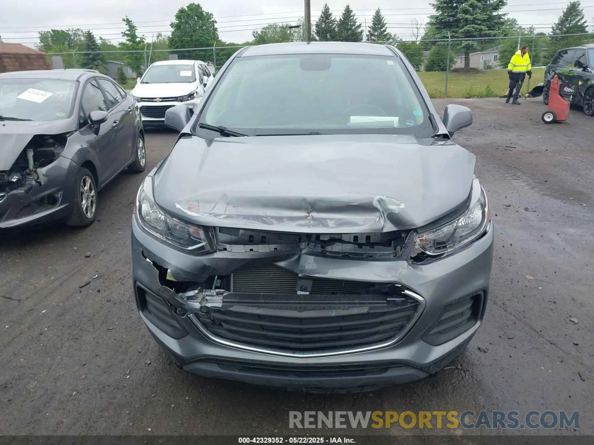 12 Photograph of a damaged car 3GNCJKSBXLL175343 CHEVROLET TRAX 2020