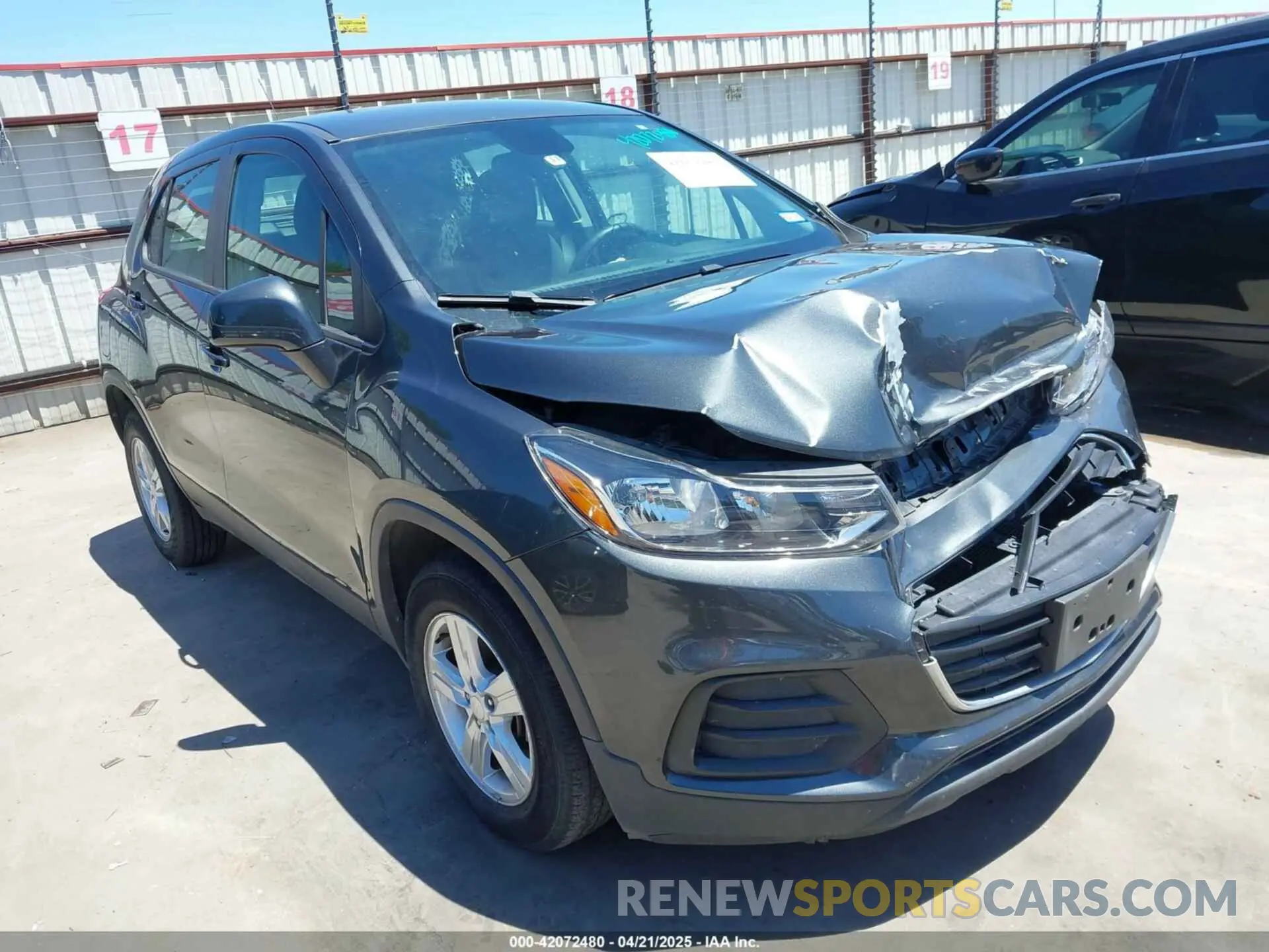 1 Photograph of a damaged car 3GNCJKSBXLL222340 CHEVROLET TRAX 2020