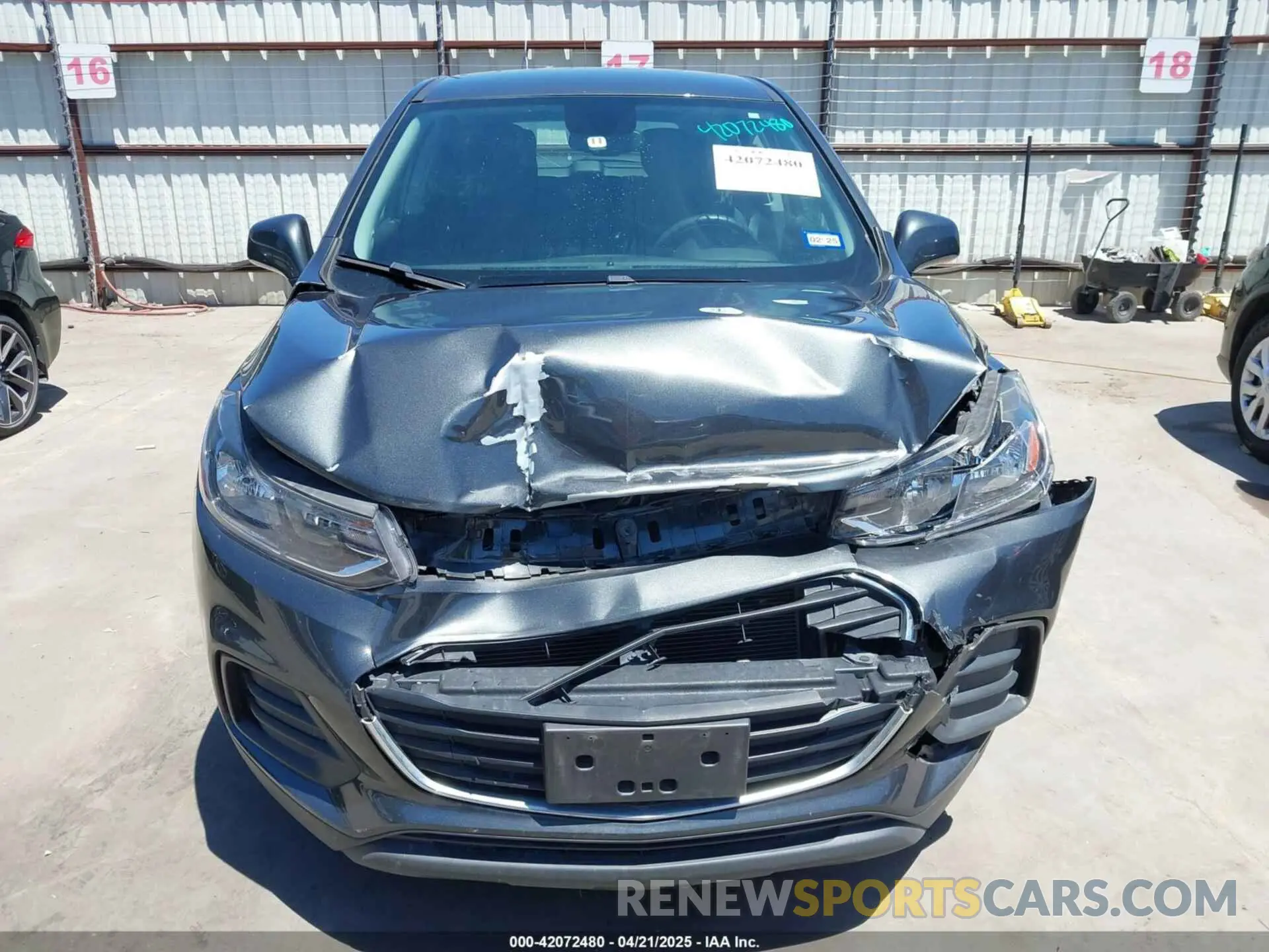 6 Photograph of a damaged car 3GNCJKSBXLL222340 CHEVROLET TRAX 2020