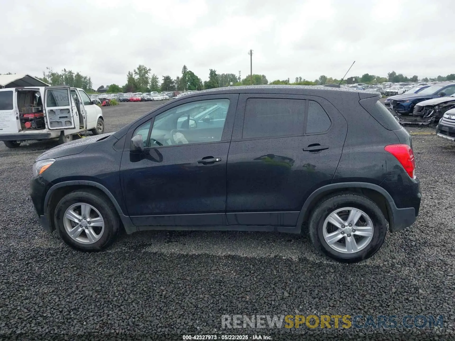 14 Photograph of a damaged car 3GNCJKSBXLL227702 CHEVROLET TRAX 2020