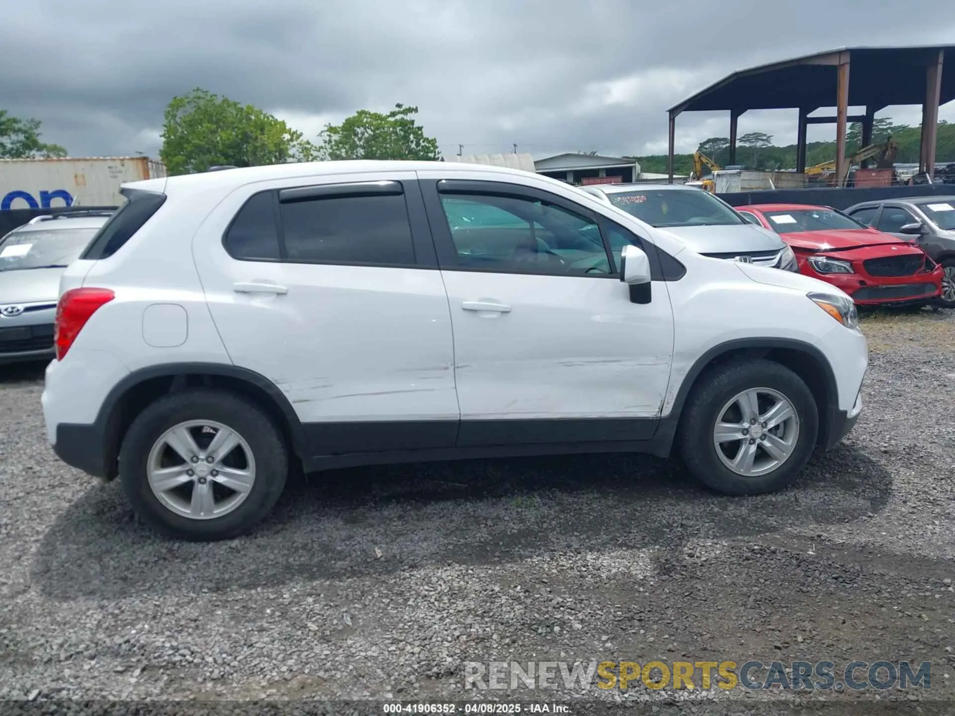 13 Photograph of a damaged car 3GNCJKSBXLL228414 CHEVROLET TRAX 2020