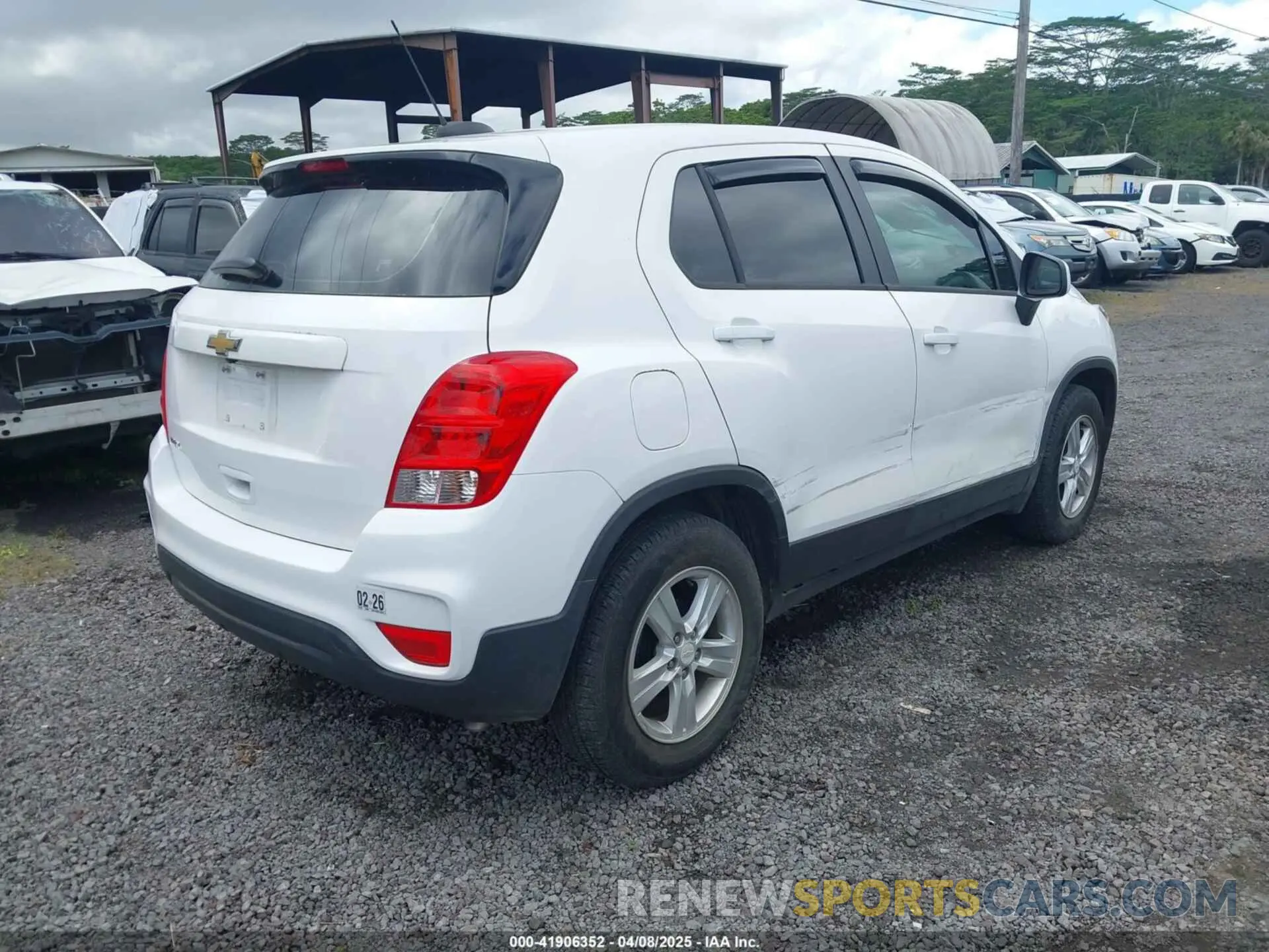 4 Photograph of a damaged car 3GNCJKSBXLL228414 CHEVROLET TRAX 2020