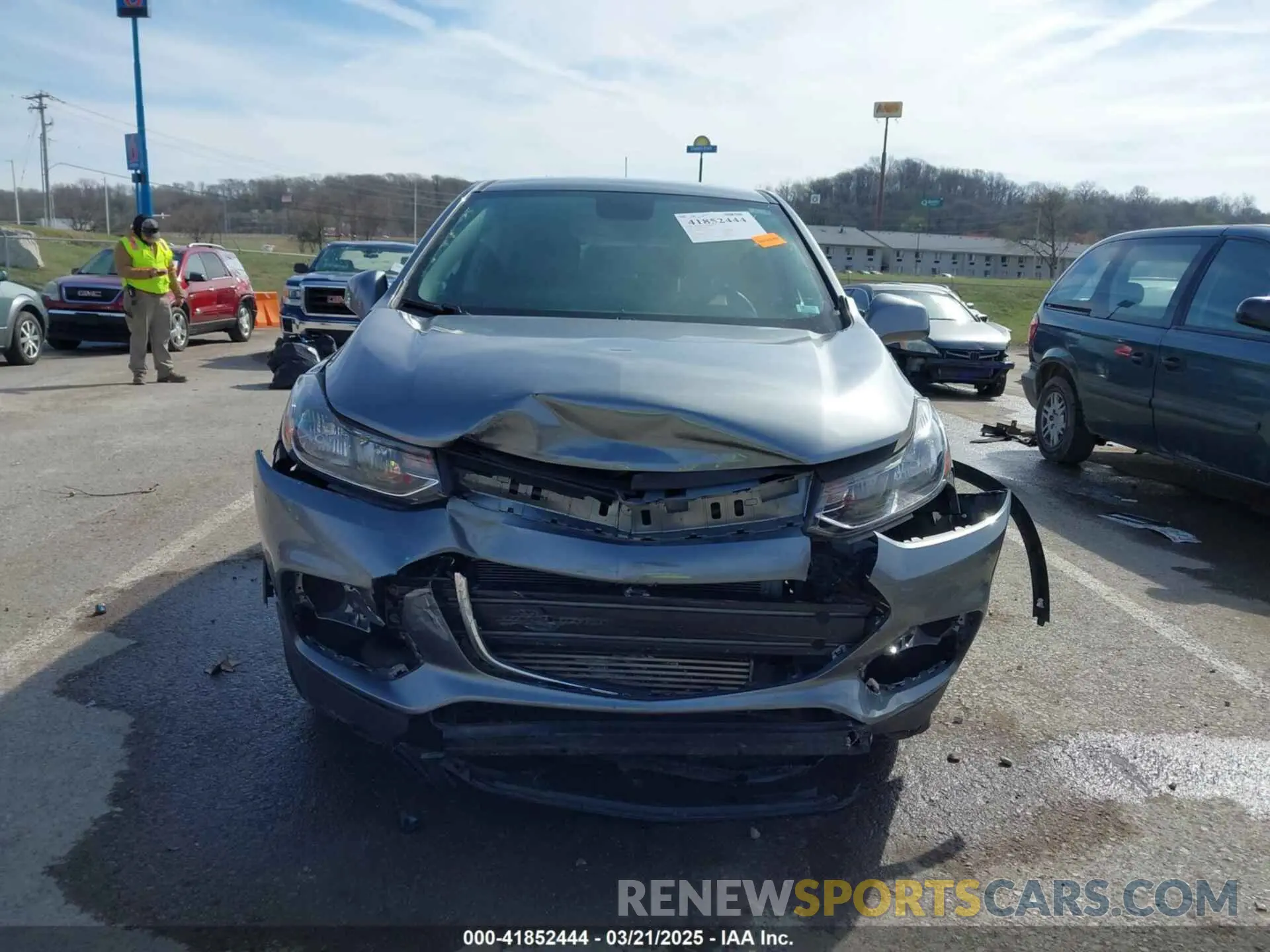 13 Photograph of a damaged car 3GNCJKSBXLL230292 CHEVROLET TRAX 2020
