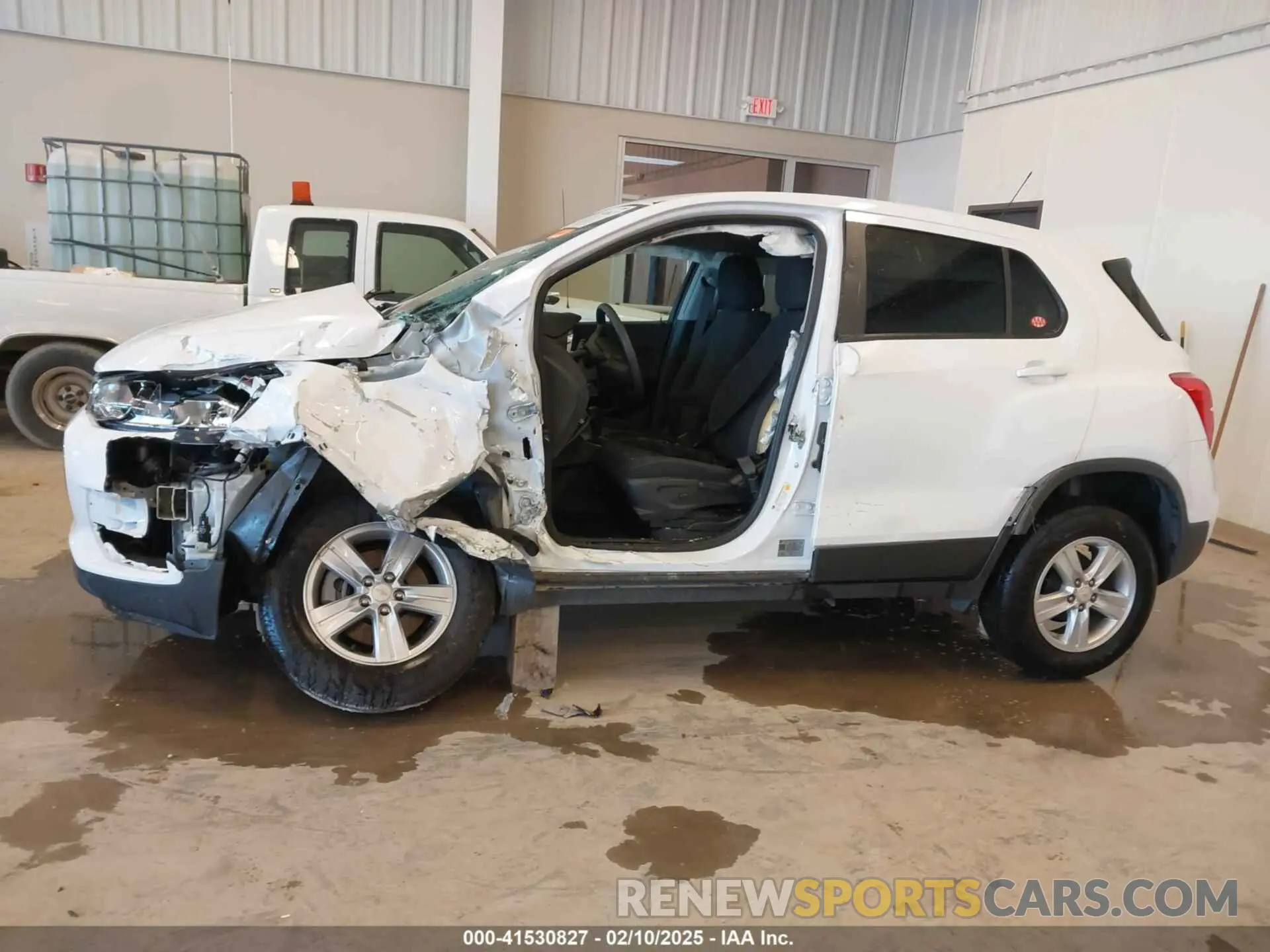 15 Photograph of a damaged car 3GNCJKSBXLL284451 CHEVROLET TRAX 2020