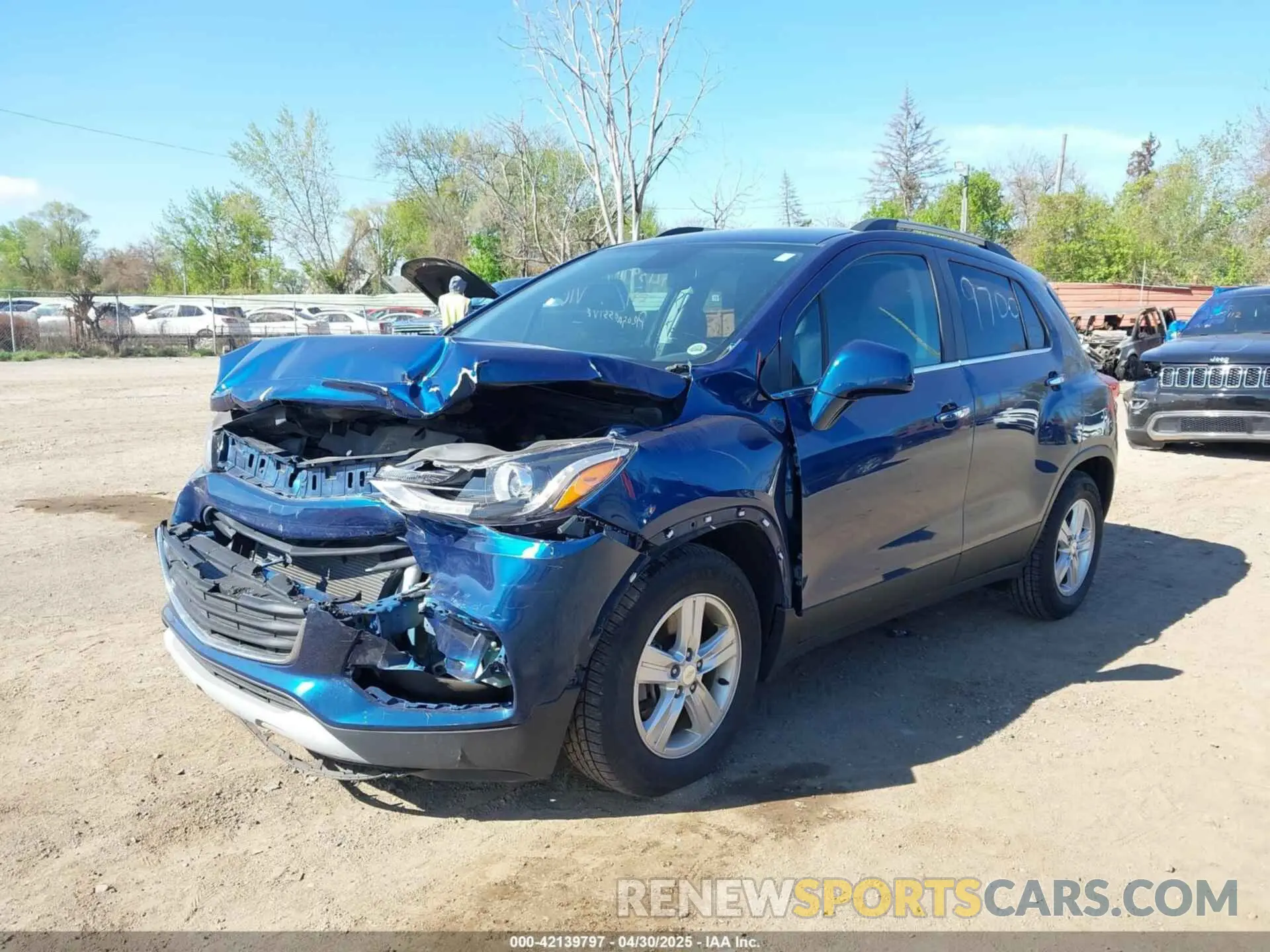 2 Photograph of a damaged car 3GNCJLSB0LL109700 CHEVROLET TRAX 2020