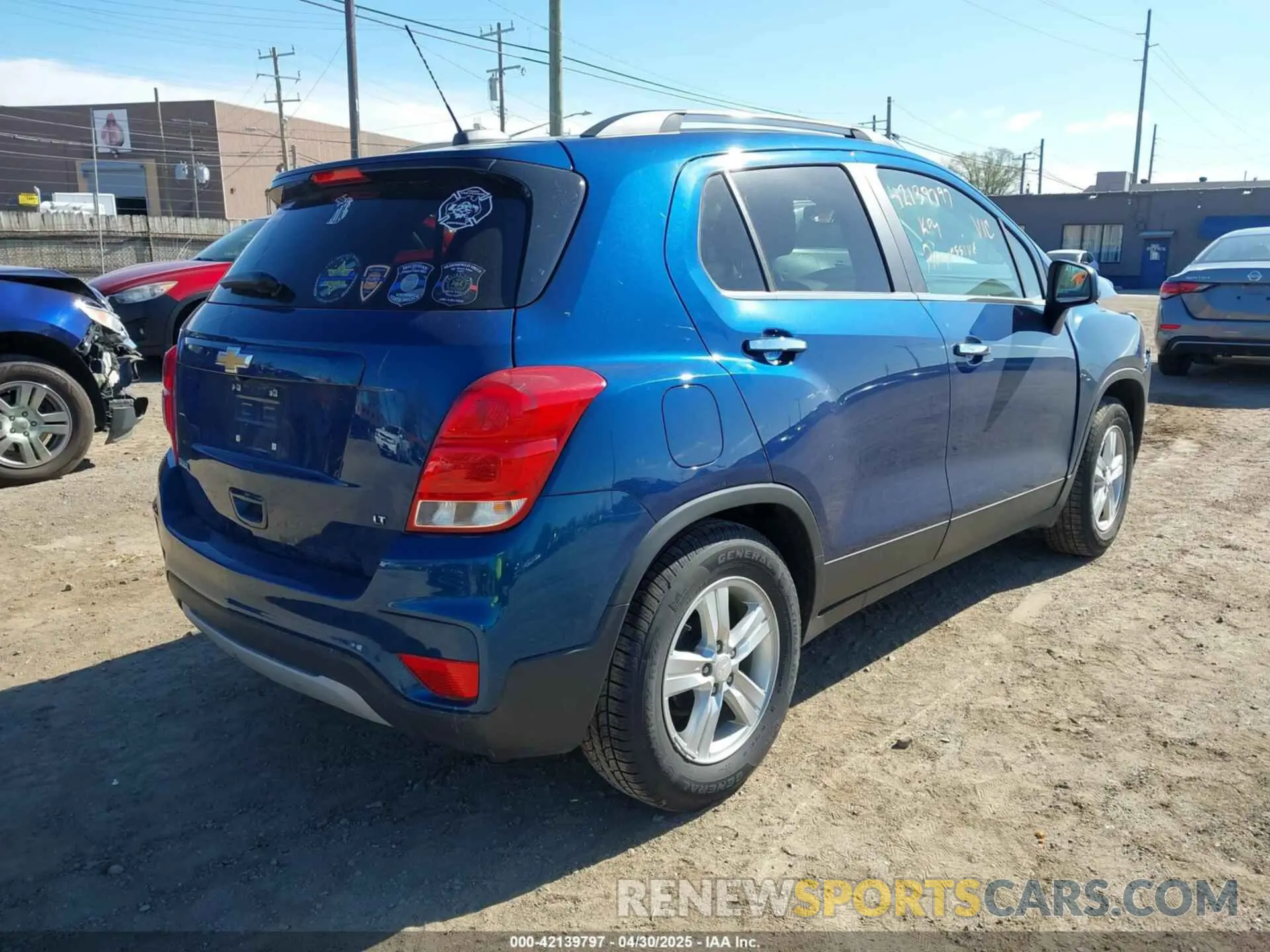 4 Photograph of a damaged car 3GNCJLSB0LL109700 CHEVROLET TRAX 2020