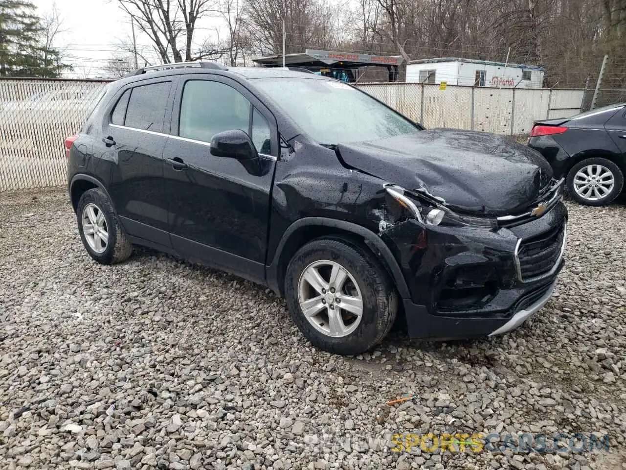 4 Photograph of a damaged car 3GNCJLSB0LL229402 CHEVROLET TRAX 2020