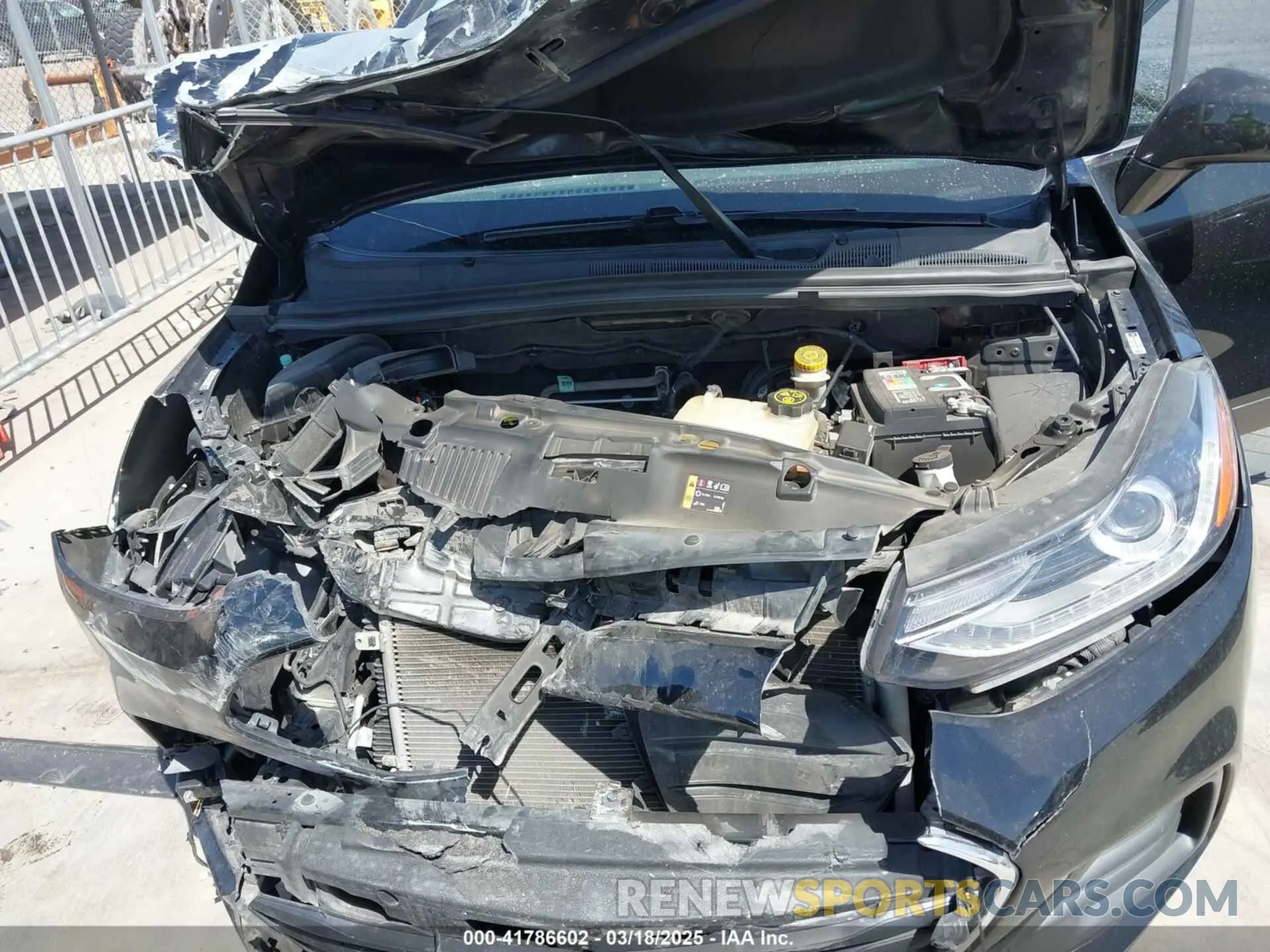 10 Photograph of a damaged car 3GNCJLSB0LL316958 CHEVROLET TRAX 2020