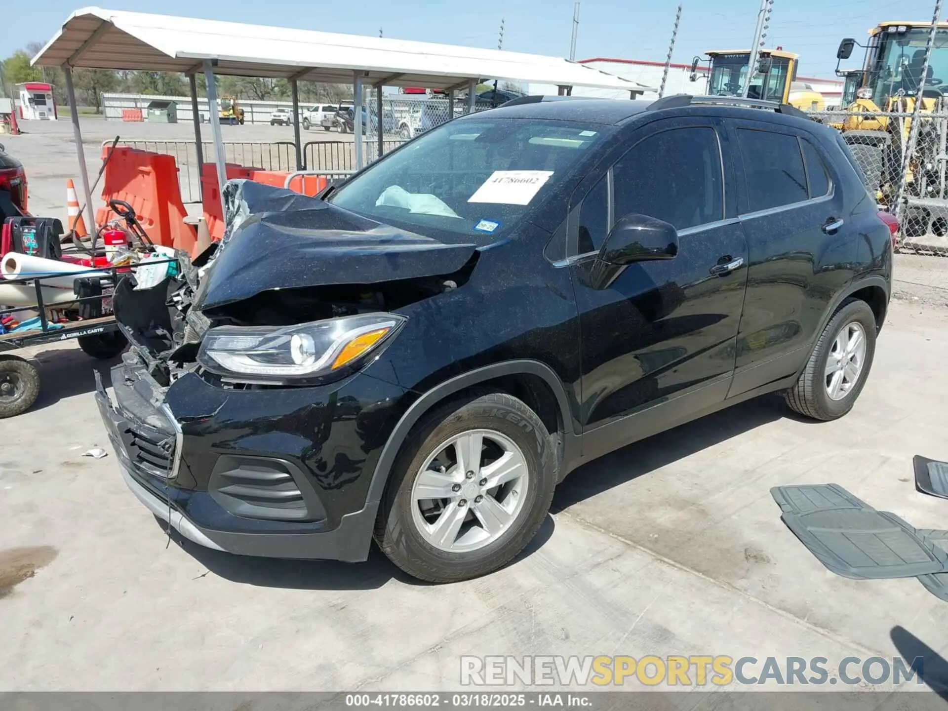 2 Photograph of a damaged car 3GNCJLSB0LL316958 CHEVROLET TRAX 2020