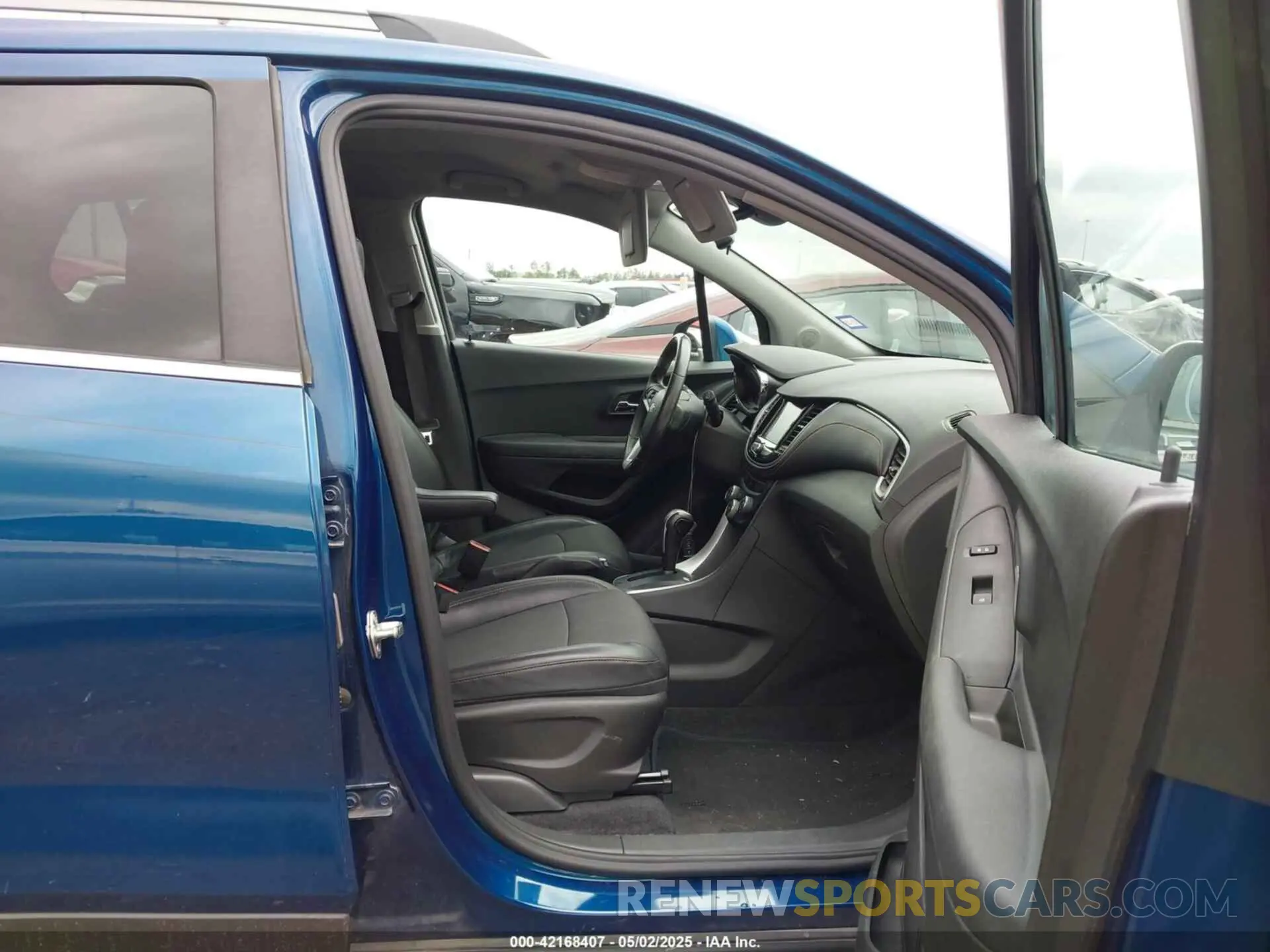 5 Photograph of a damaged car 3GNCJLSB1LL233751 CHEVROLET TRAX 2020