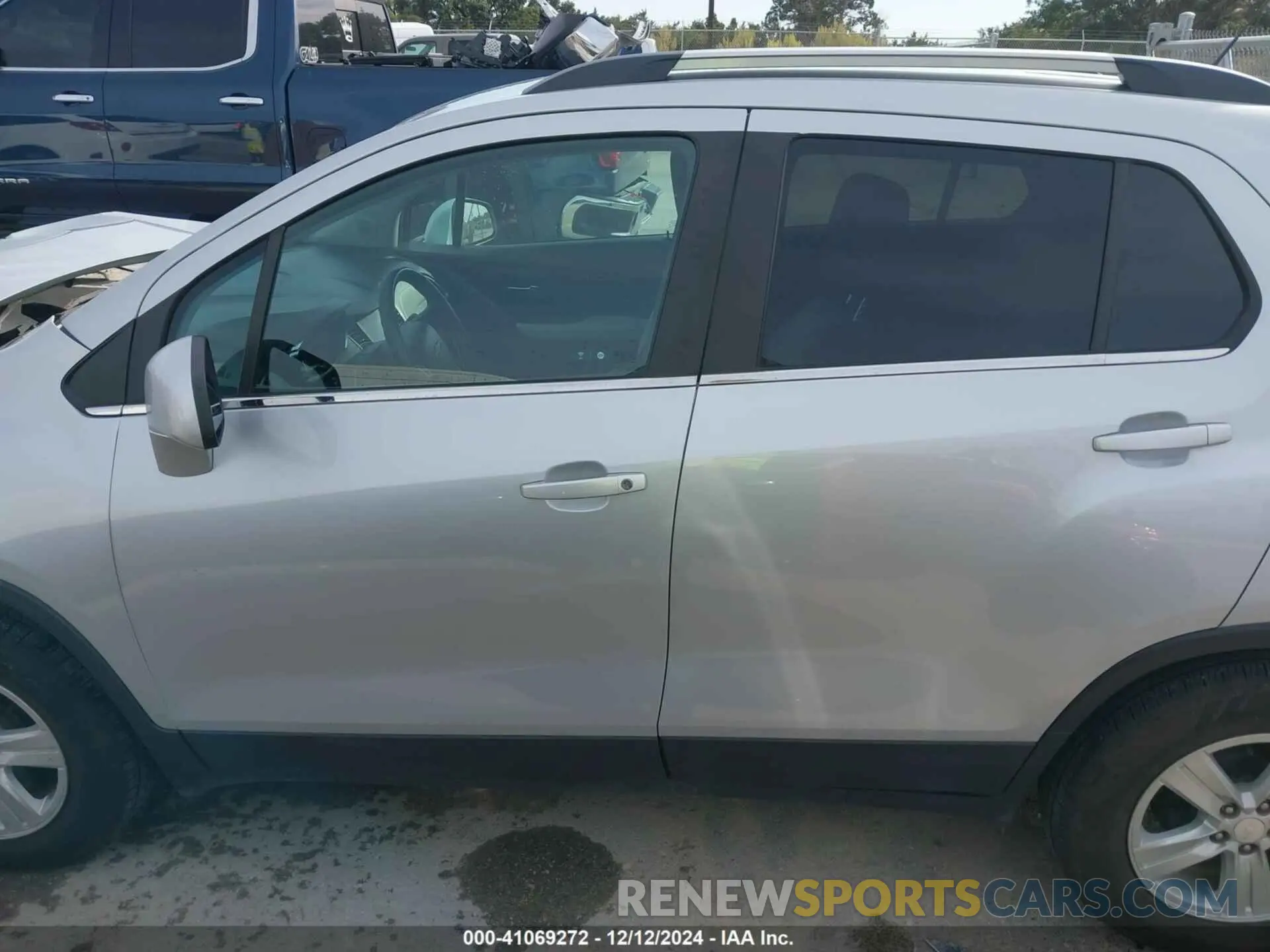 14 Photograph of a damaged car 3GNCJLSB1LL234835 CHEVROLET TRAX 2020