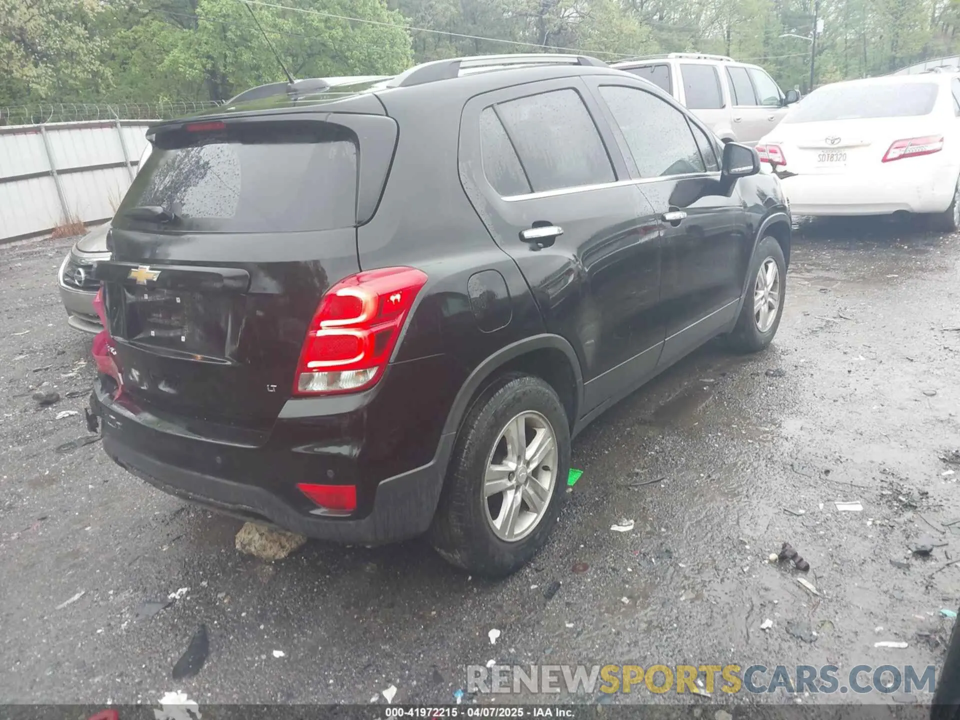 4 Photograph of a damaged car 3GNCJLSB1LL302146 CHEVROLET TRAX 2020