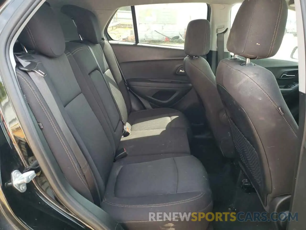 11 Photograph of a damaged car 3GNCJLSB2LL183779 CHEVROLET TRAX 2020