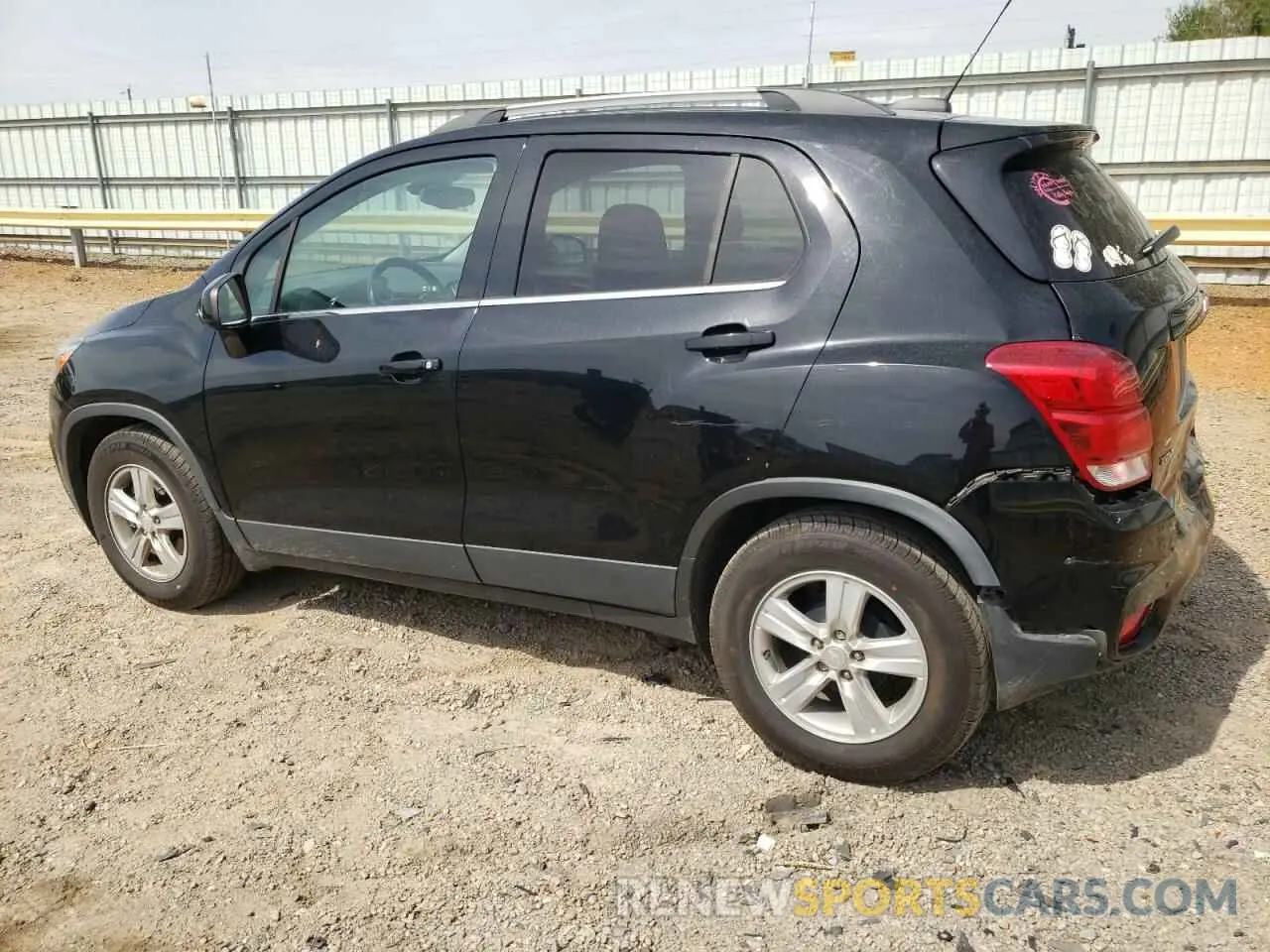 2 Photograph of a damaged car 3GNCJLSB2LL183779 CHEVROLET TRAX 2020