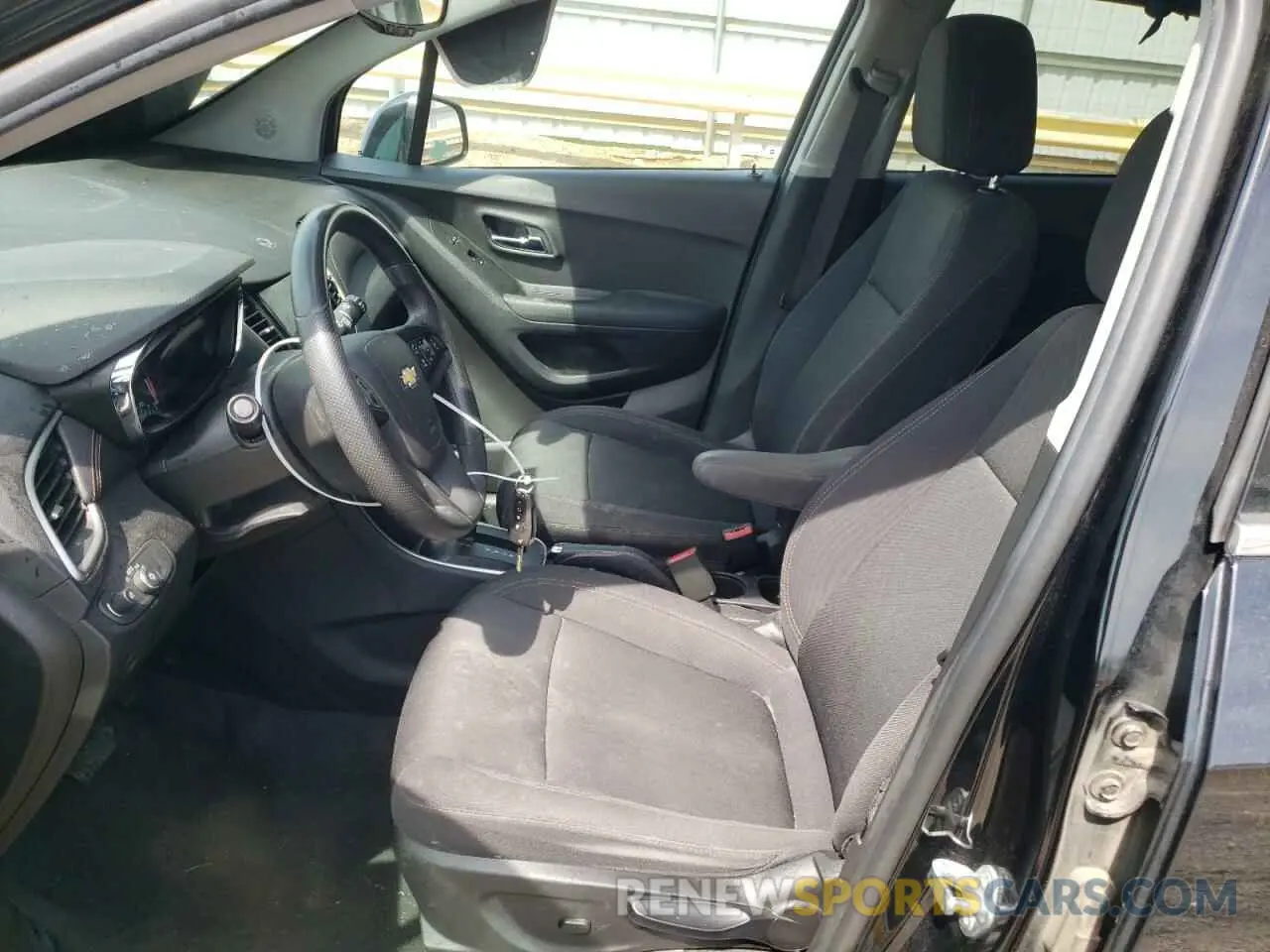 7 Photograph of a damaged car 3GNCJLSB2LL183779 CHEVROLET TRAX 2020