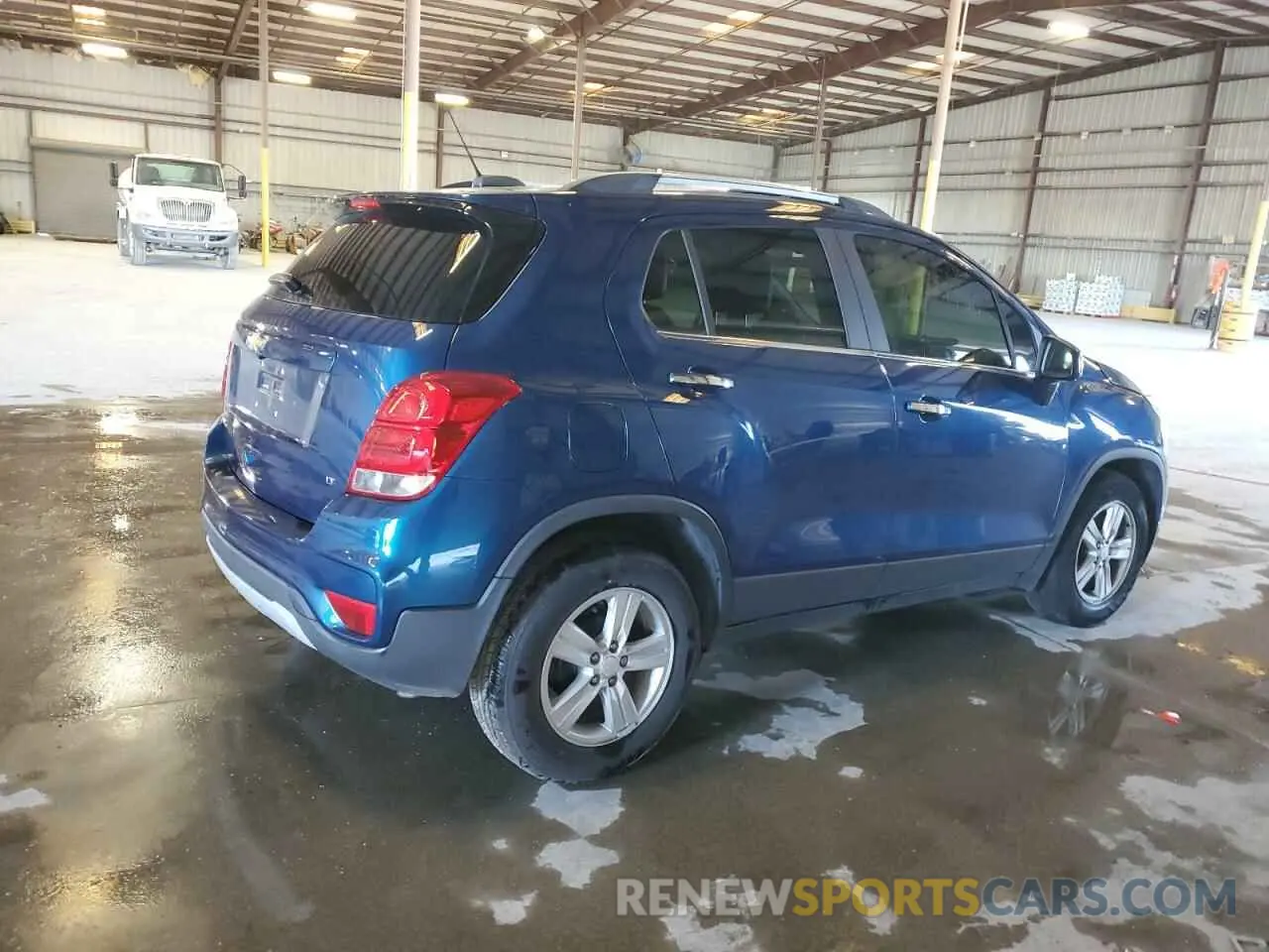 3 Photograph of a damaged car 3GNCJLSB2LL223052 CHEVROLET TRAX 2020