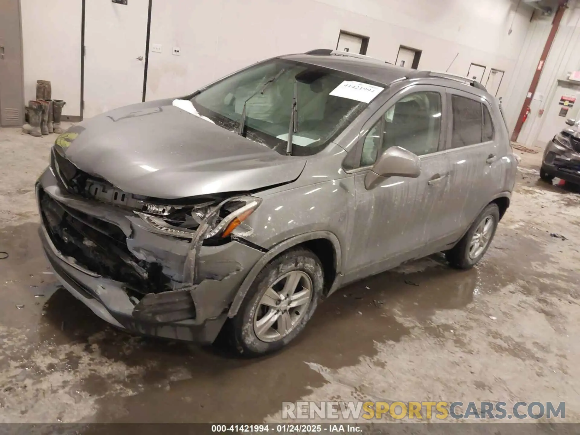 2 Photograph of a damaged car 3GNCJLSB2LL319876 CHEVROLET TRAX 2020
