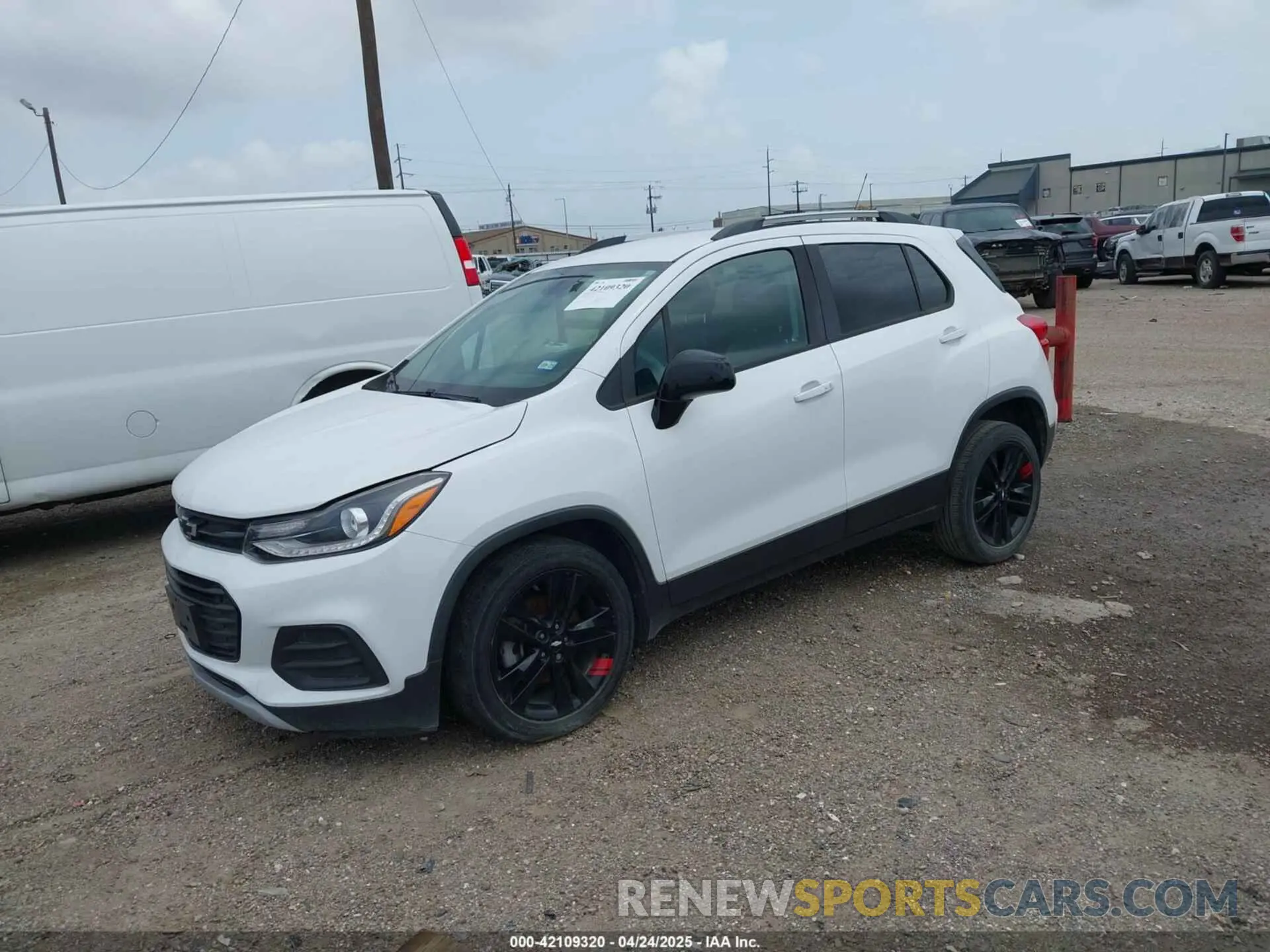2 Photograph of a damaged car 3GNCJLSB3LL214473 CHEVROLET TRAX 2020