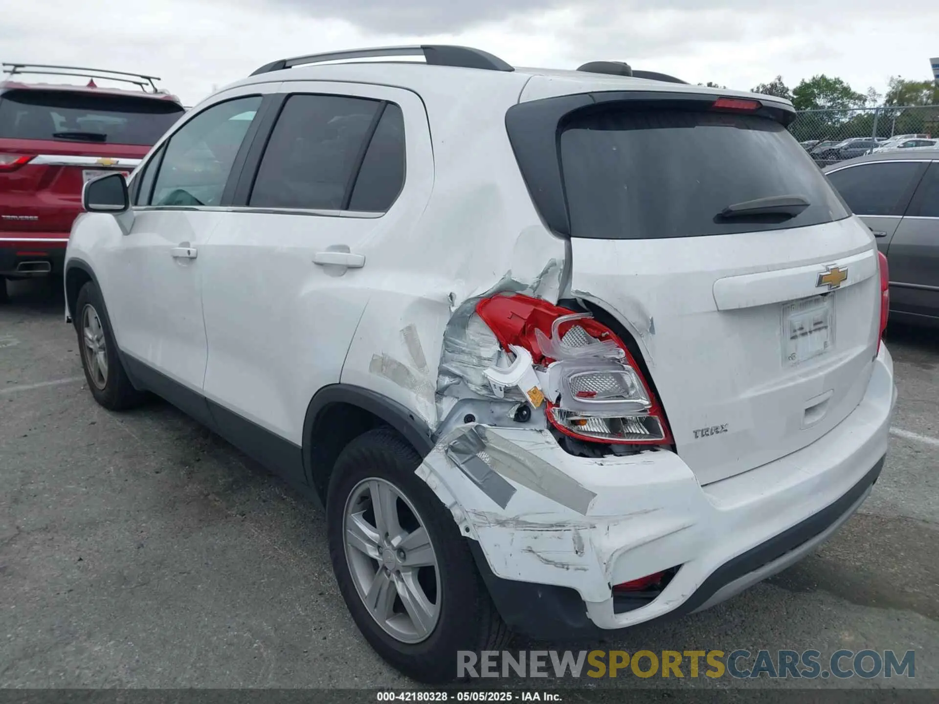 3 Photograph of a damaged car 3GNCJLSB3LL232259 CHEVROLET TRAX 2020