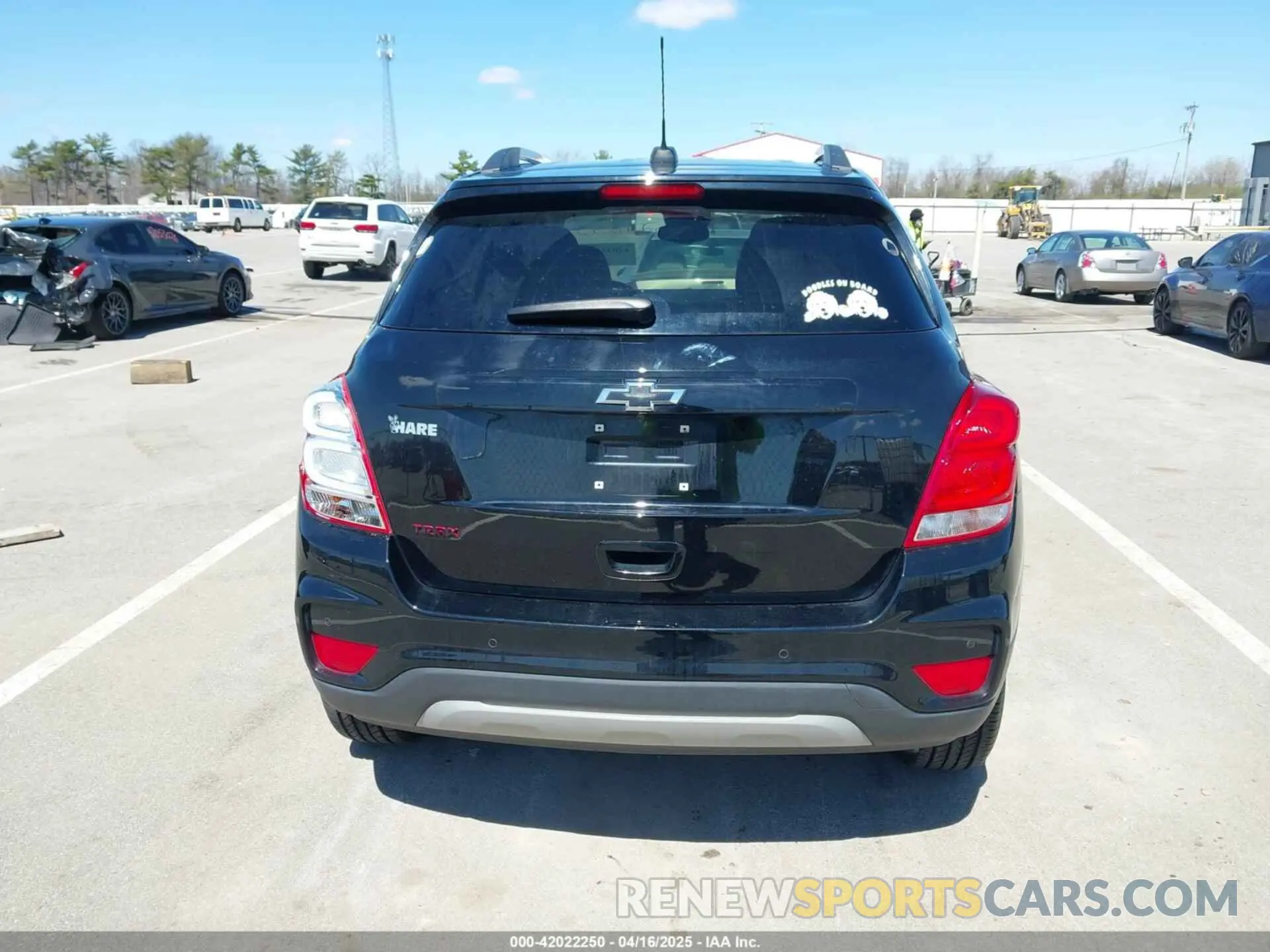 16 Photograph of a damaged car 3GNCJLSB4LL319247 CHEVROLET TRAX 2020